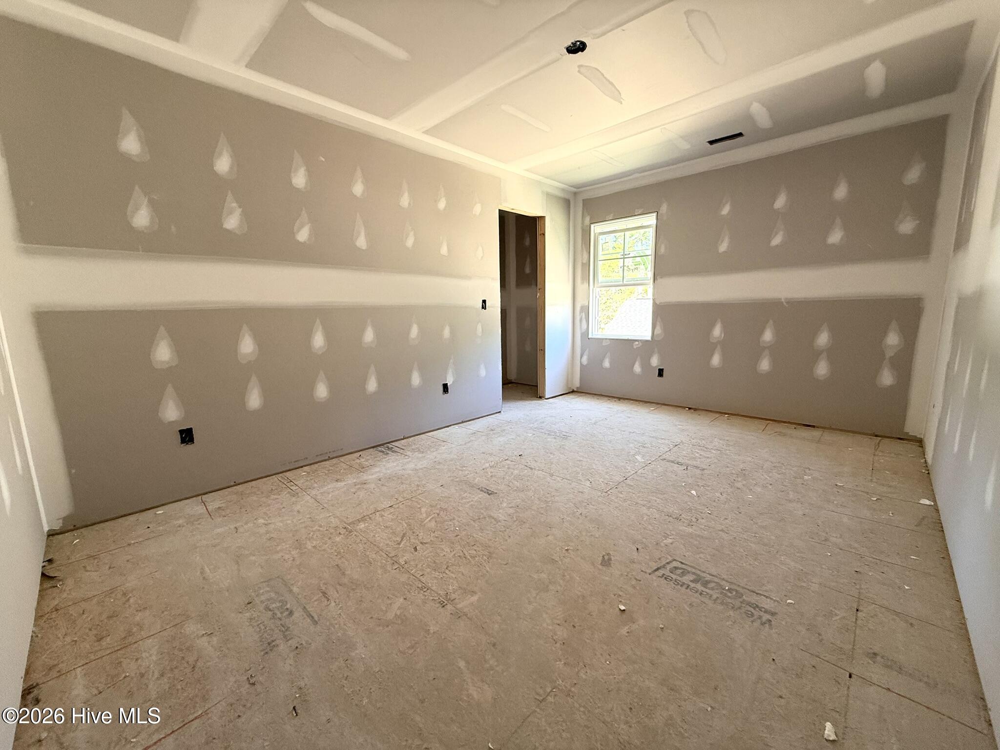 100558276 | Photo 13