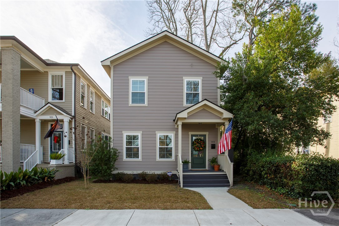 919 E Waldburg Street, Savannah, GA 31401 Listing Photo  1