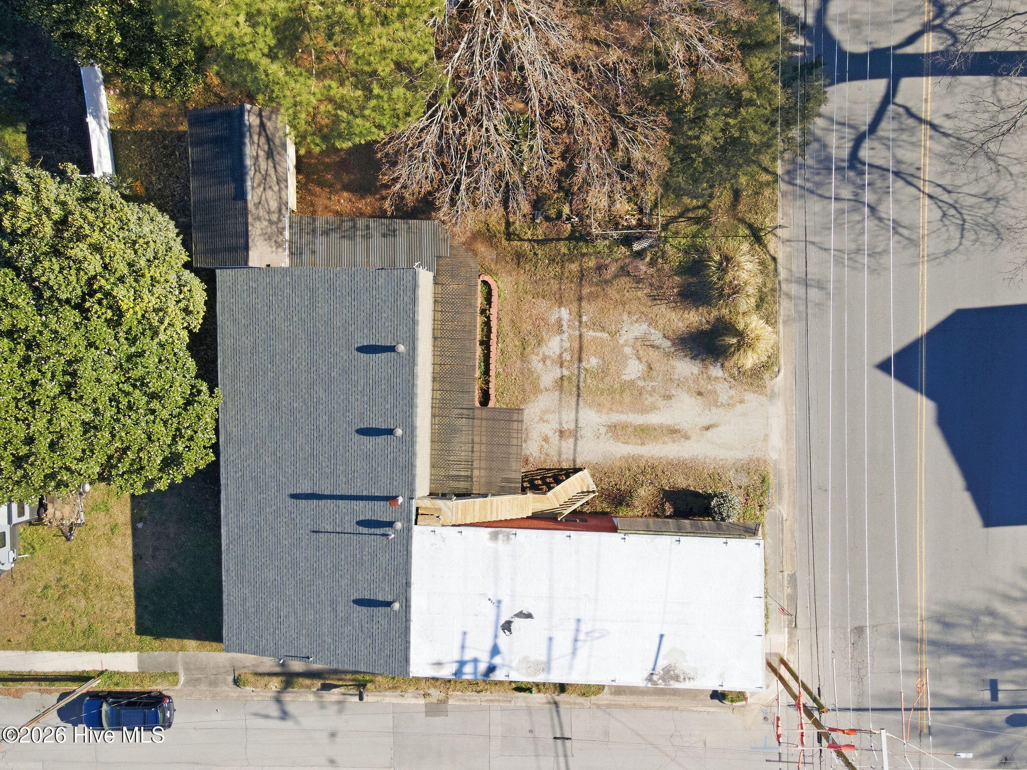 100561889 | Photo 10