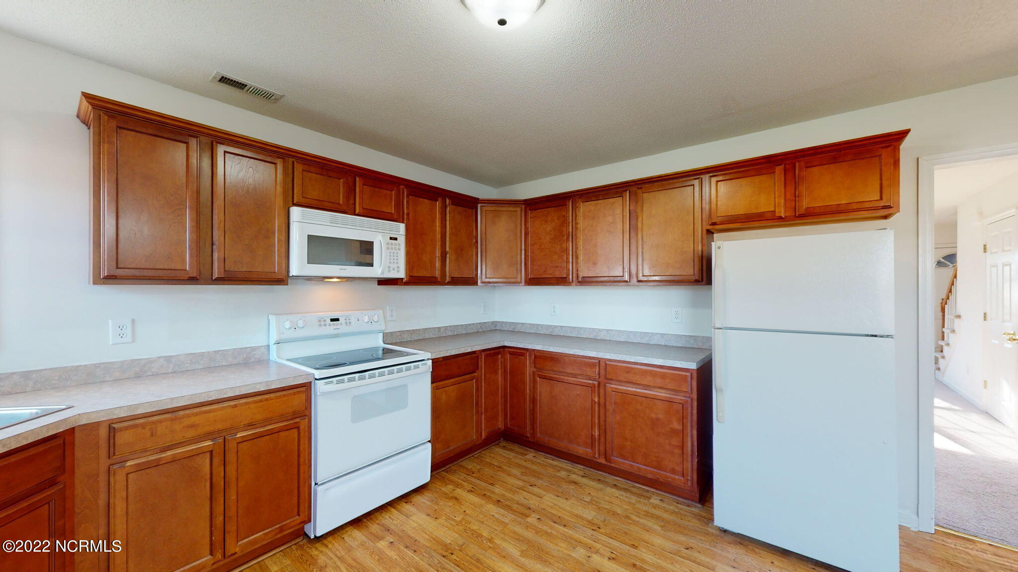 100557503 | Photo 12