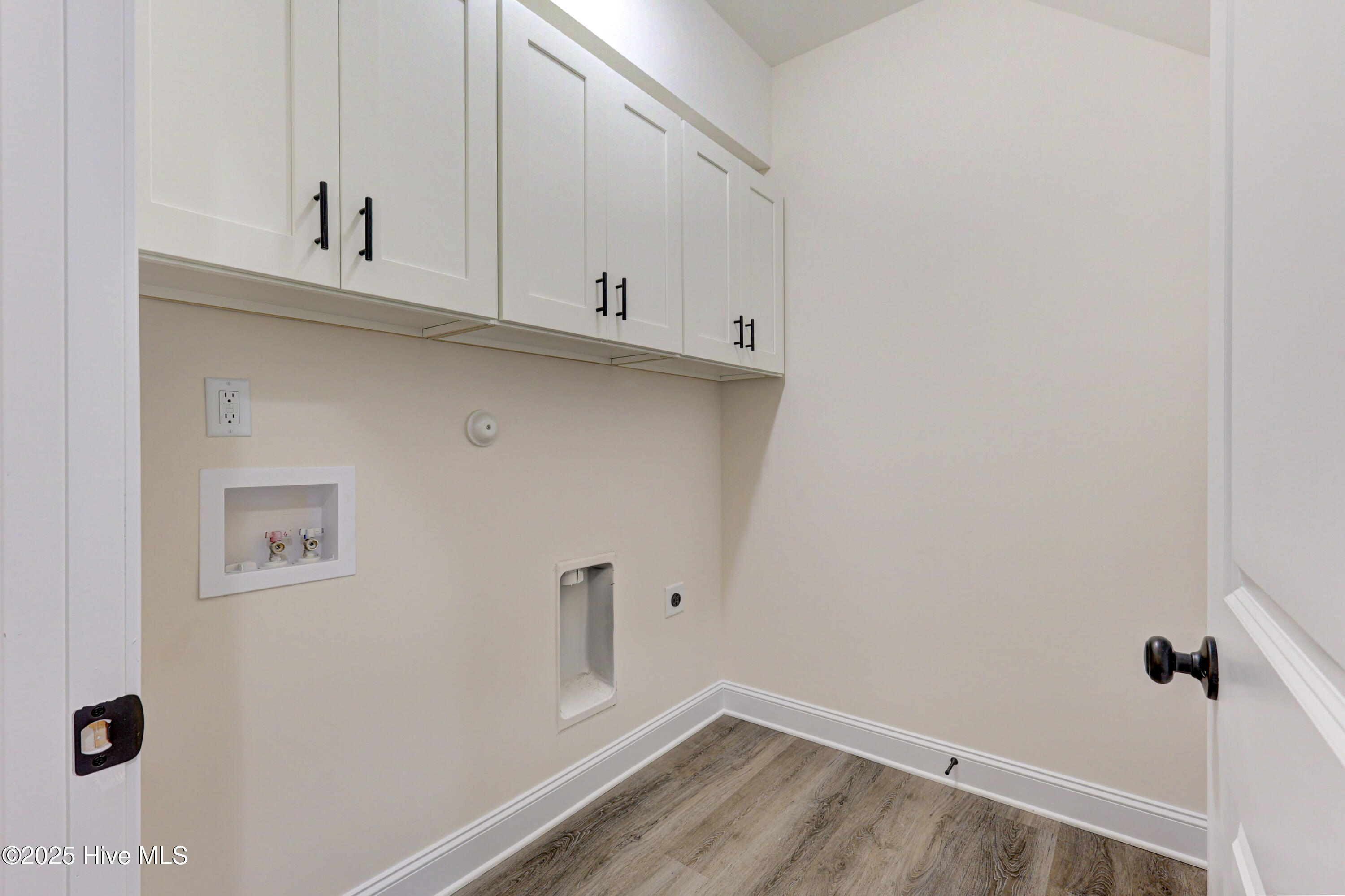 100515116 | Photo 28