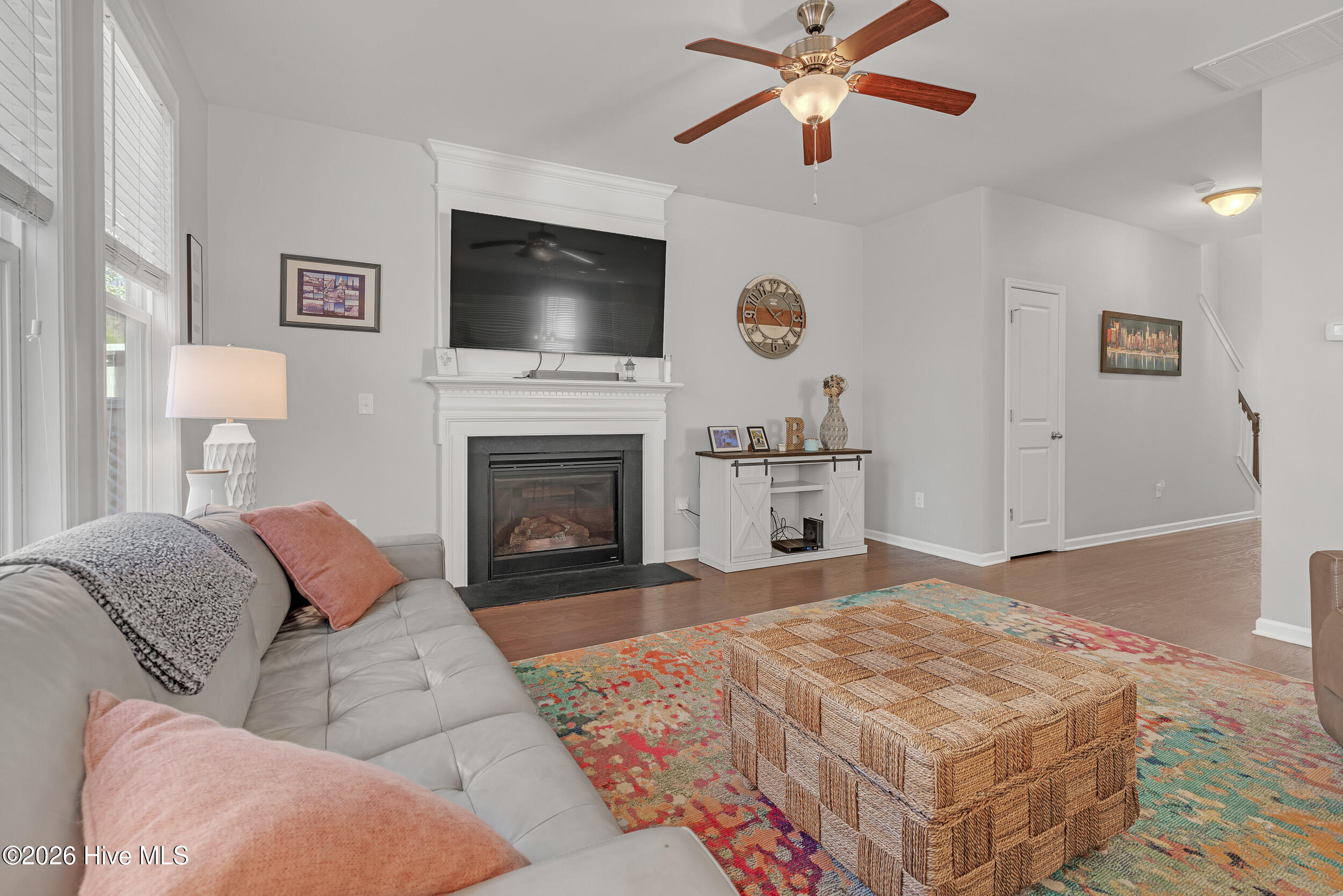 100551488 | Photo 14