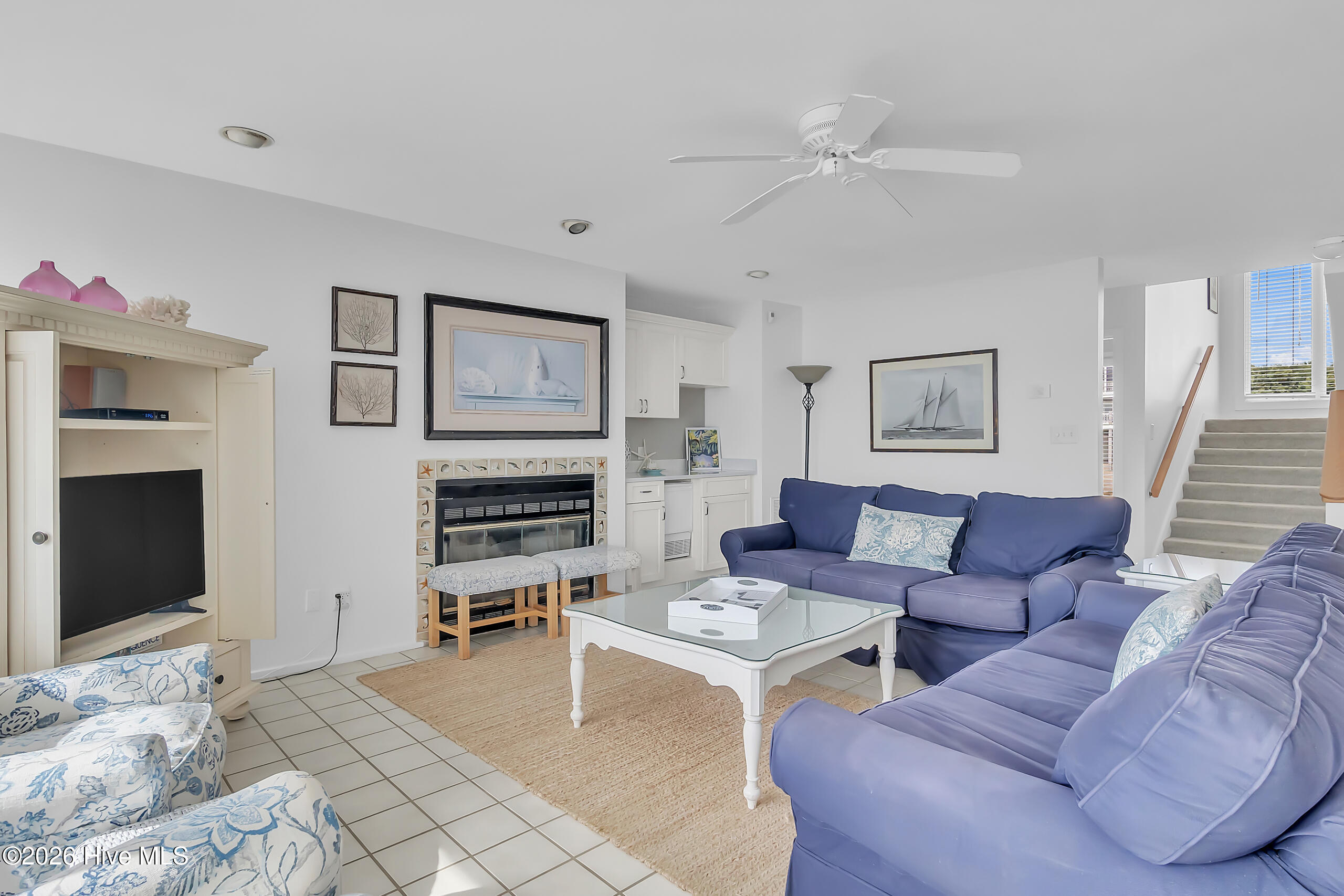 100568884 | Photo 21