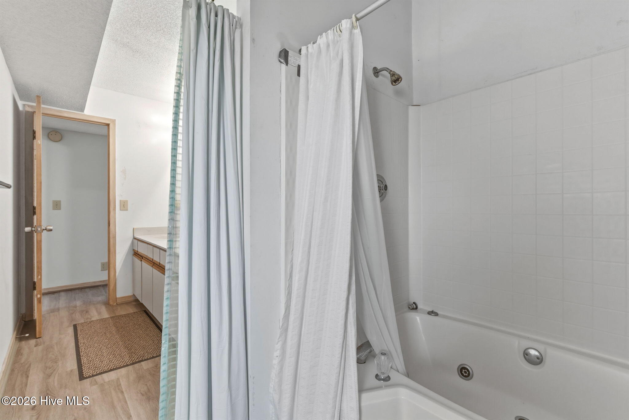 100555557 | Photo 24