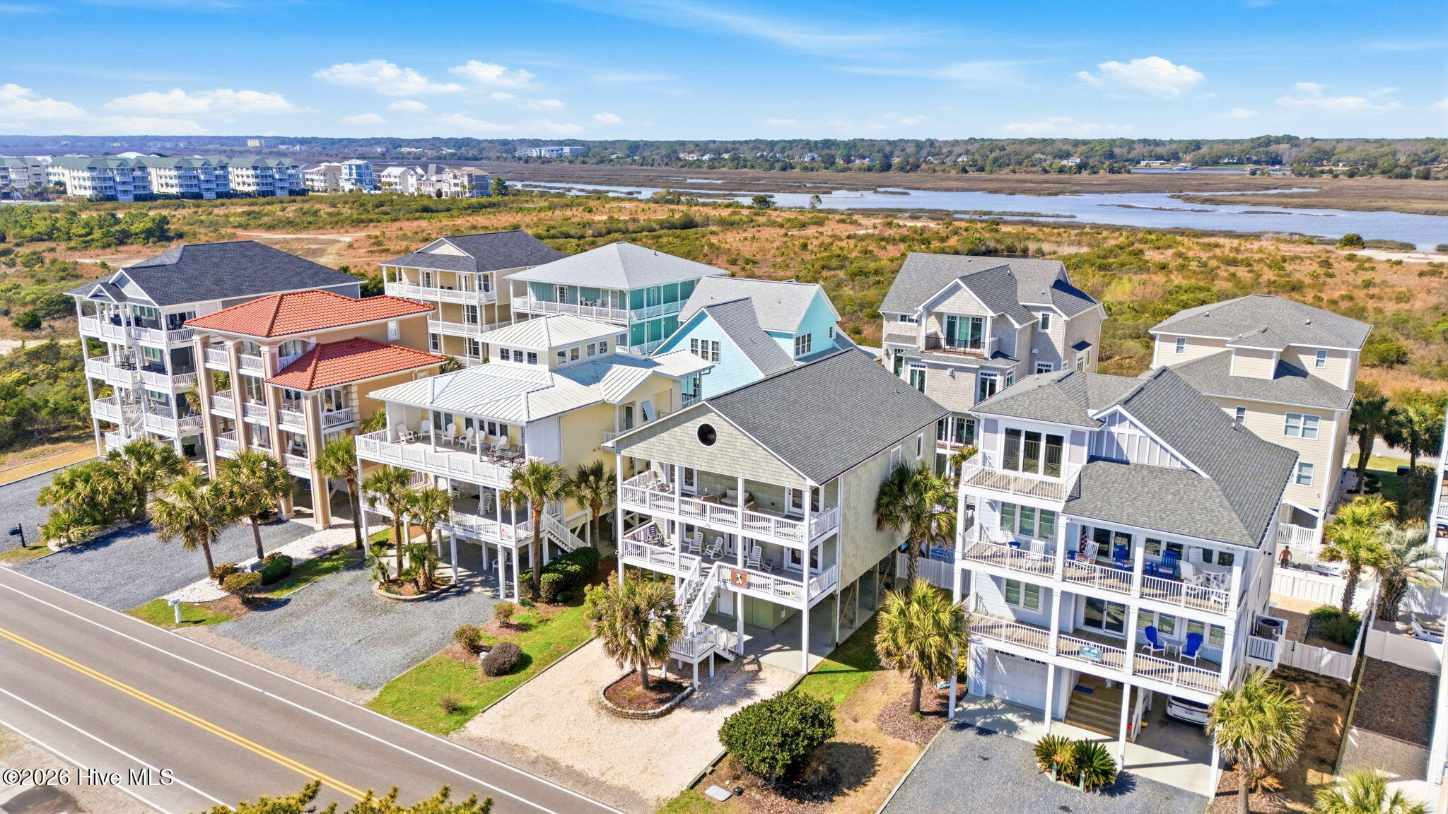 100559880 | Photo 47