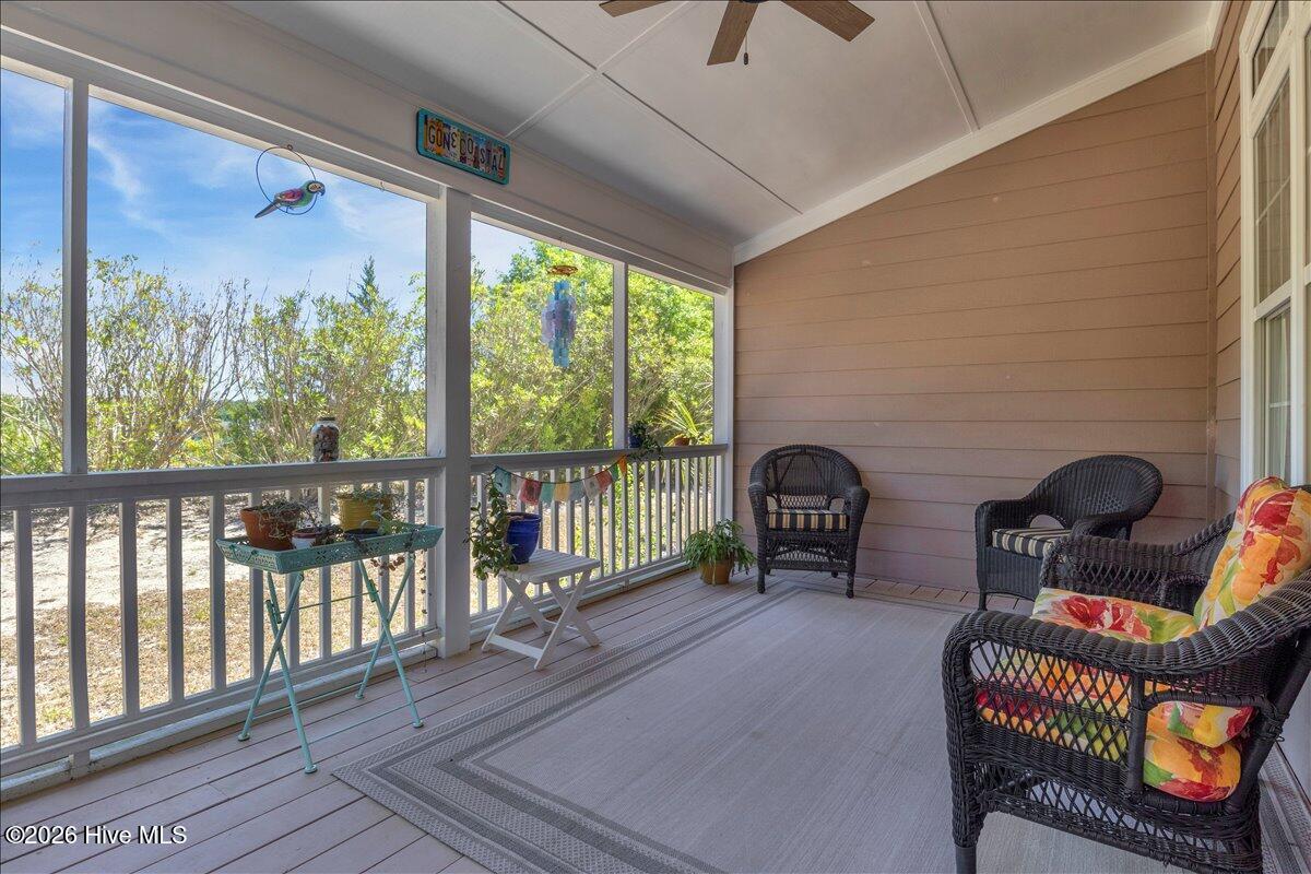 100566534 | Photo 34