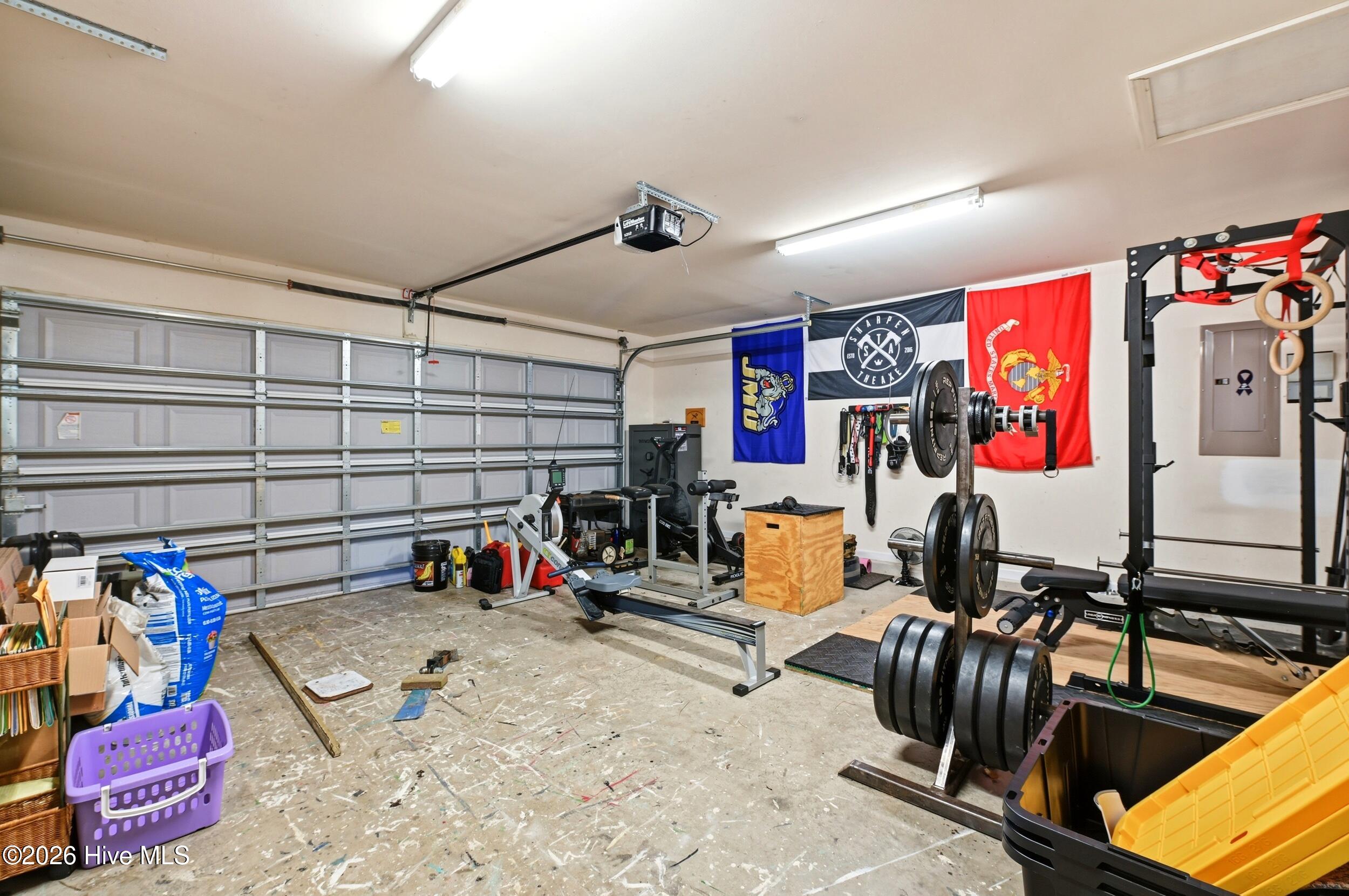 100569719 | Photo 27