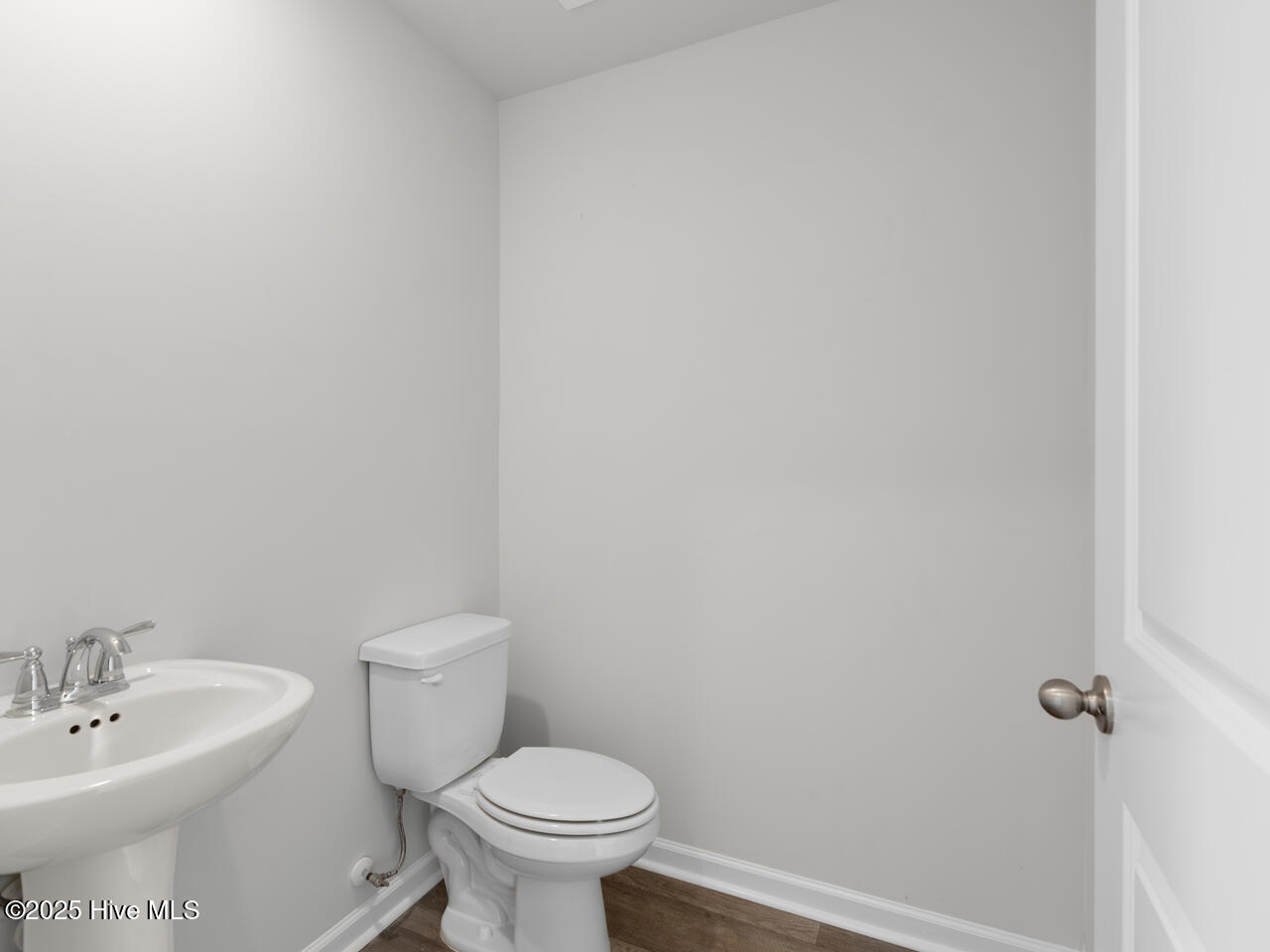 100533582 | Photo 17