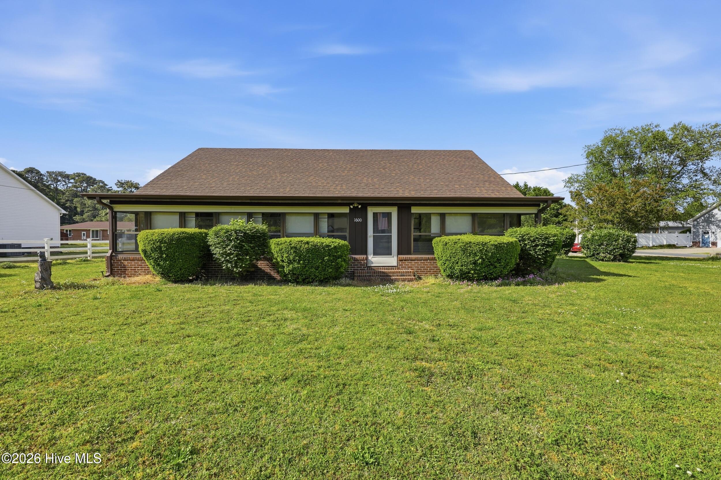 Featured listings Featured listings