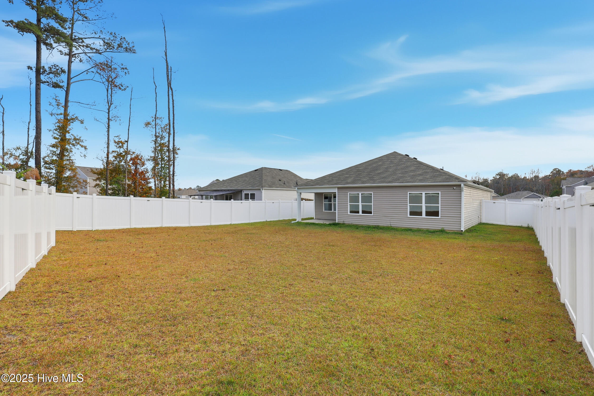 100543027 | Photo 29