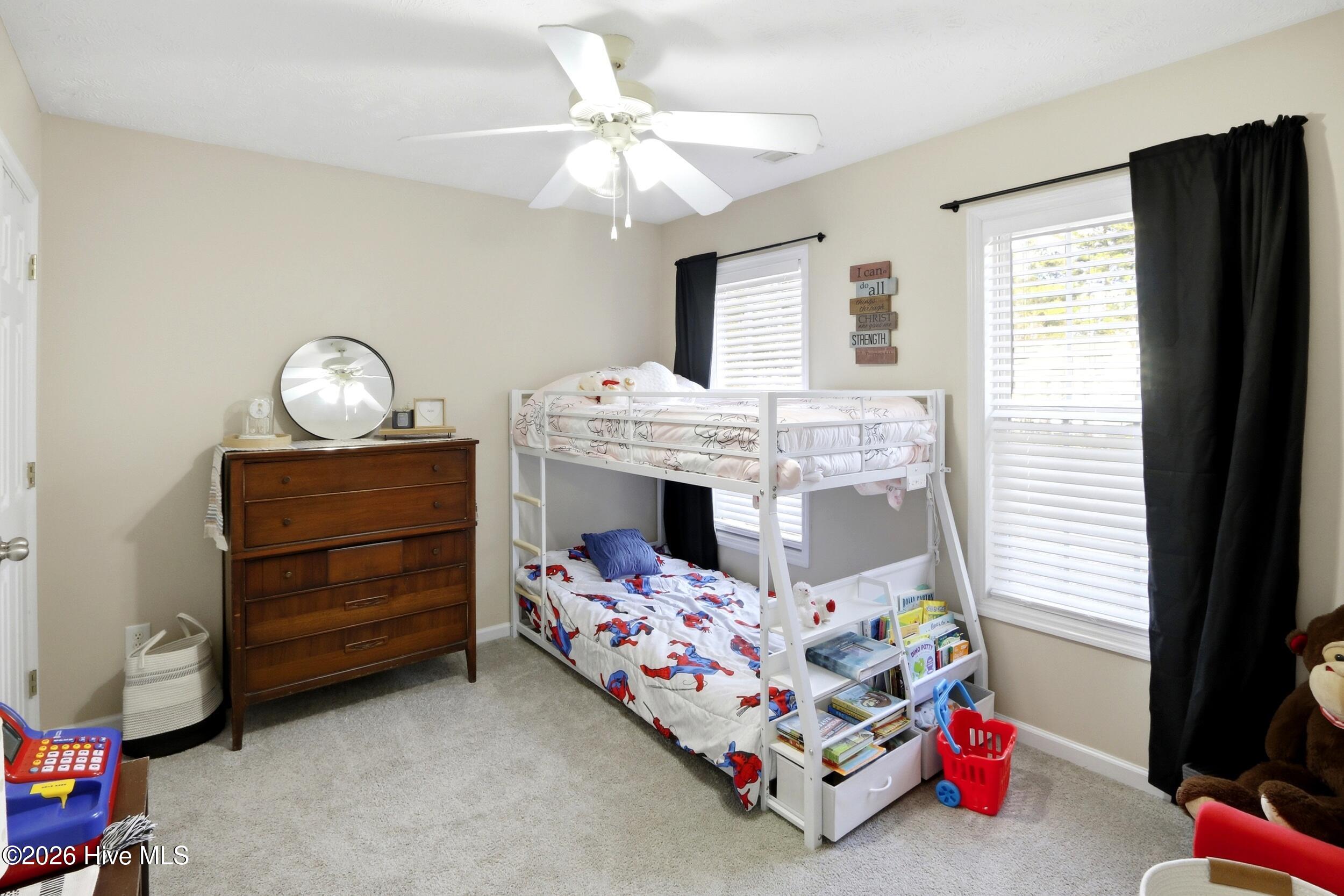 100551374 | Photo 37