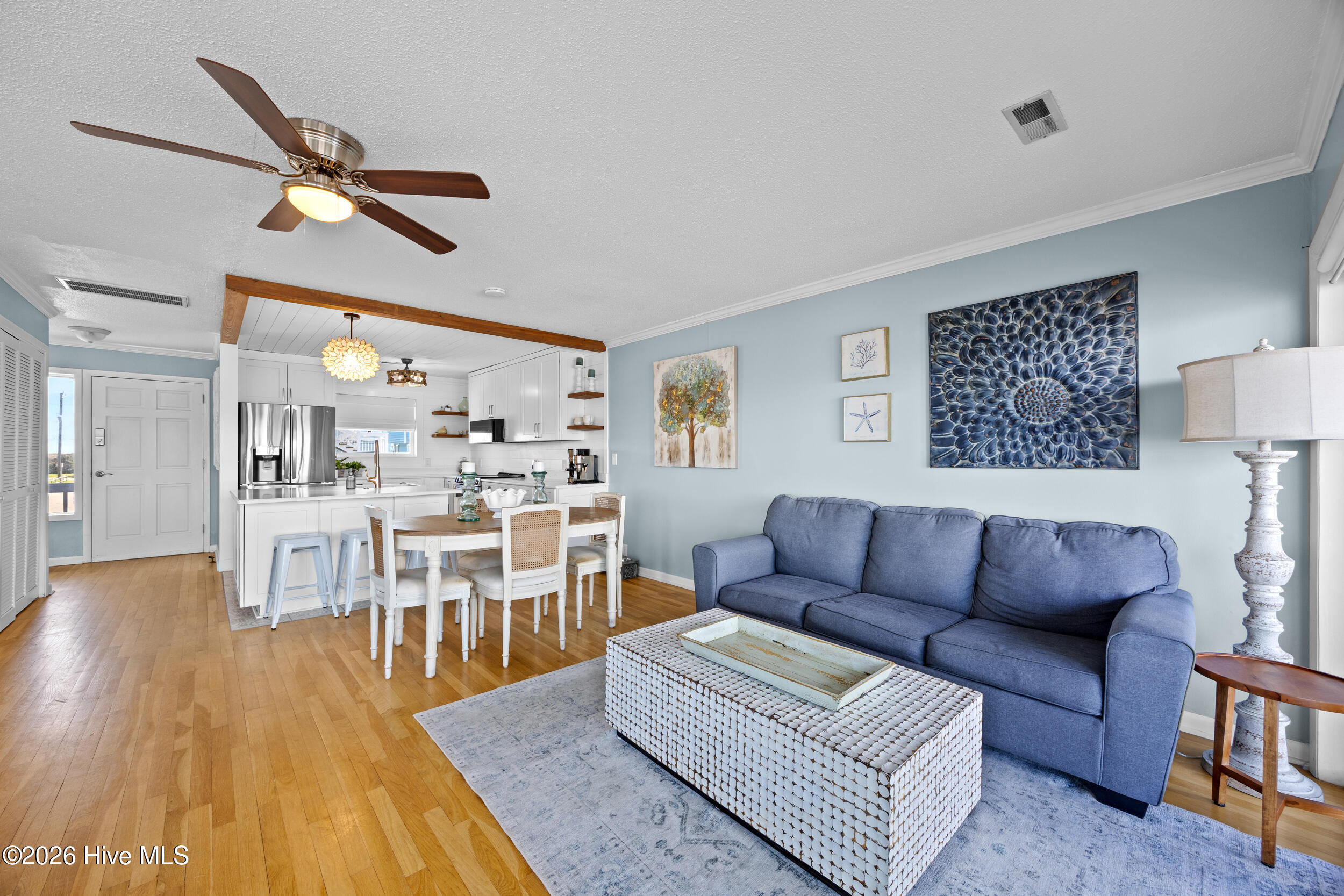 100559474 | Photo 32