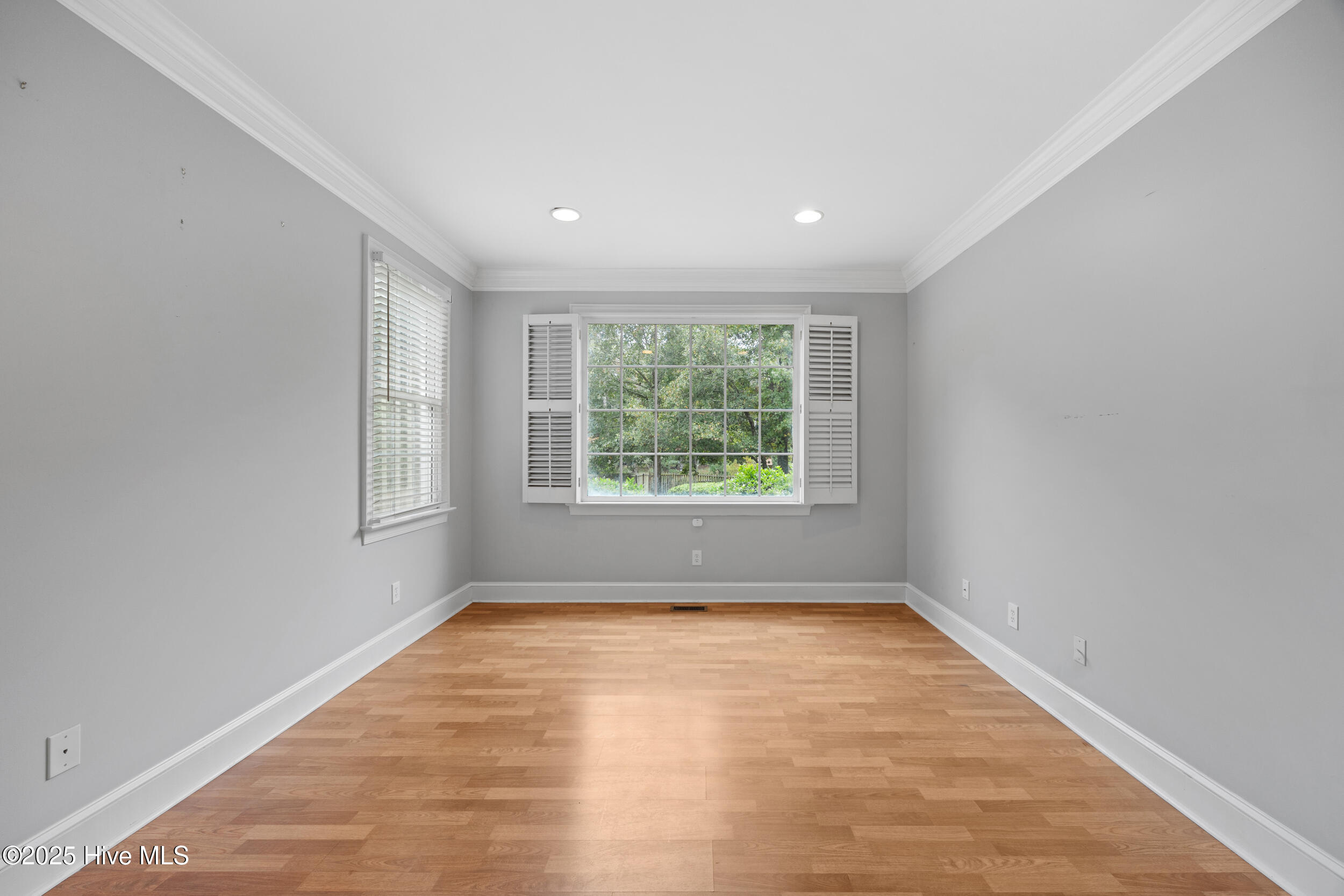 100538720 | Photo 27