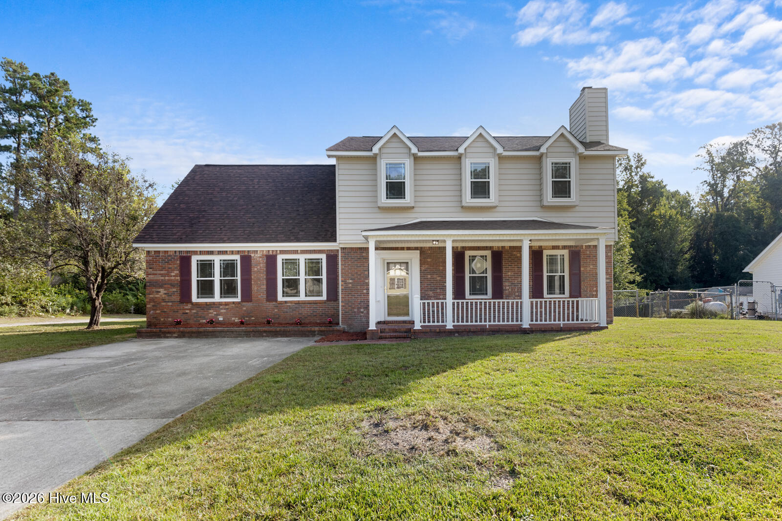 Listing photograph for 2644 Idlebrook Circle, Midway Park, NC 28544