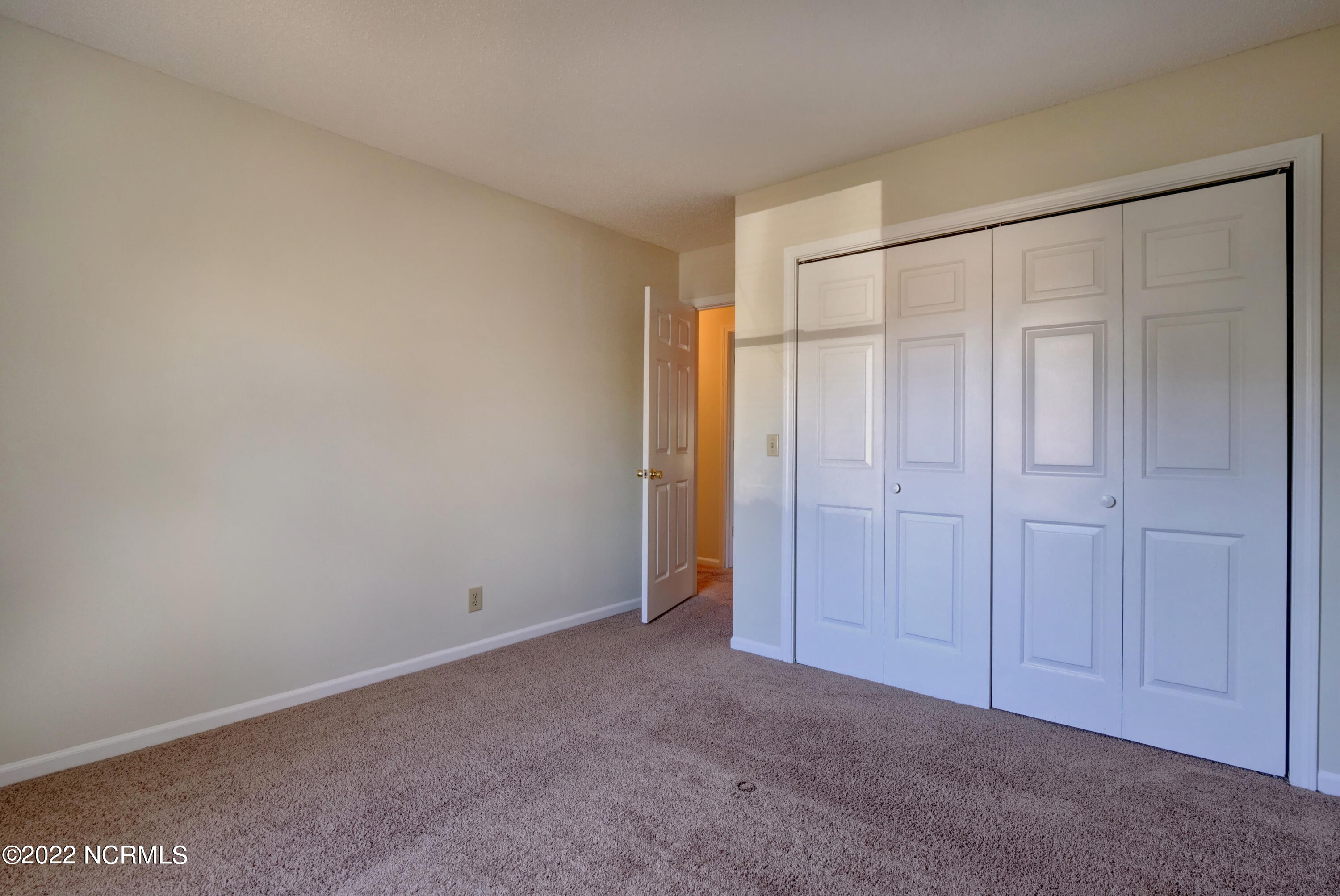 100550204 | Photo 19