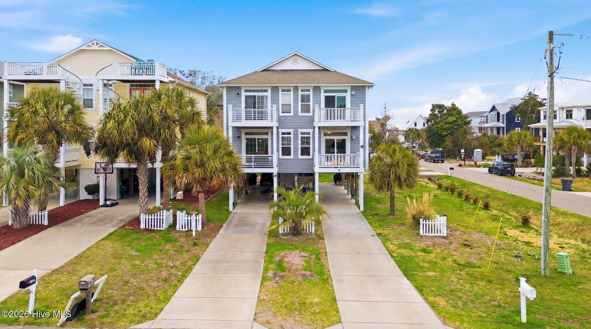 100558229 | Photo 51