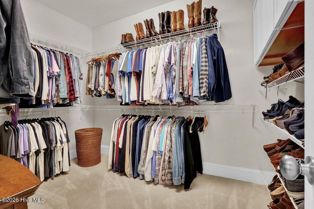 100550576 | Photo 30