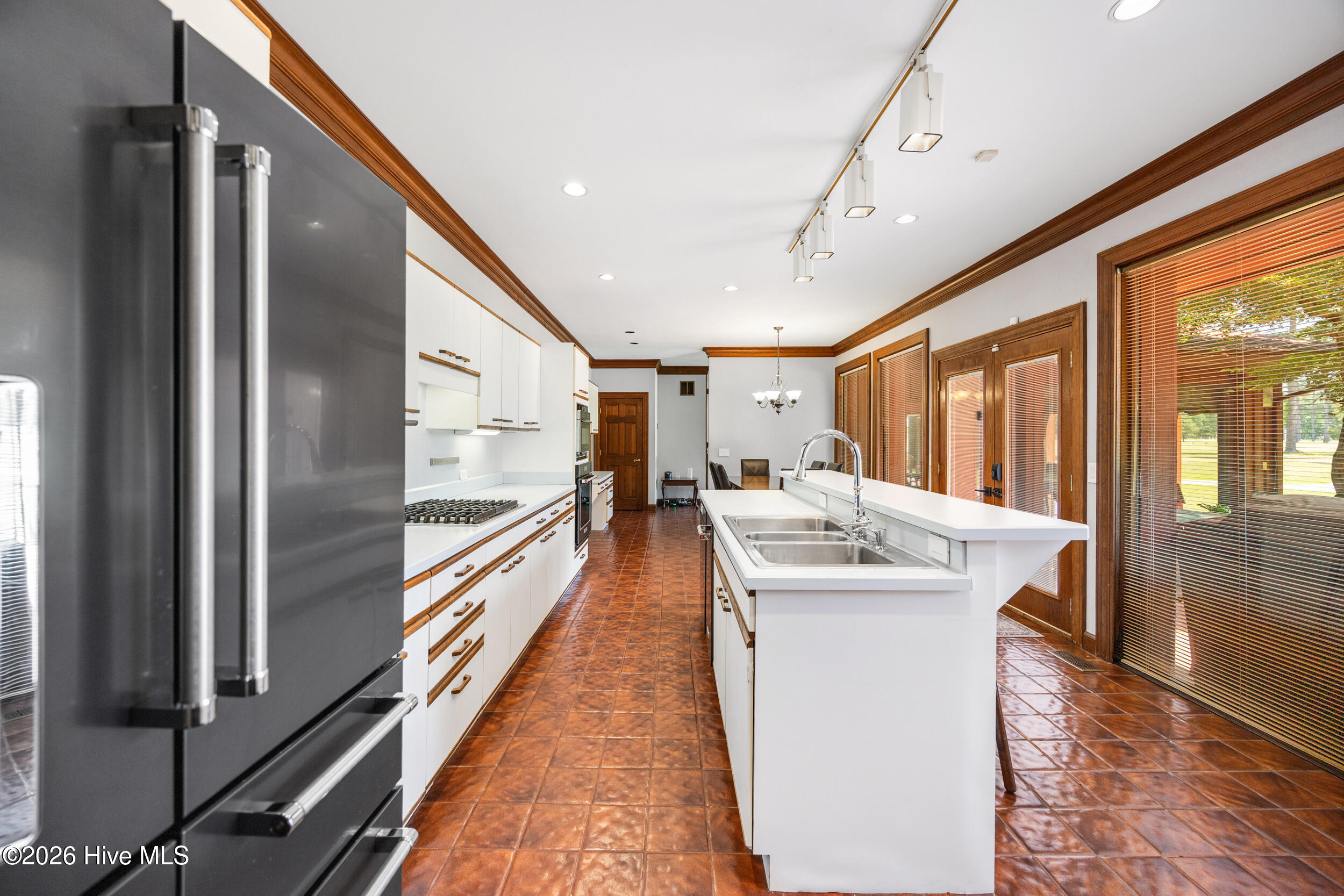 012 ccd 260504 kitchen 5