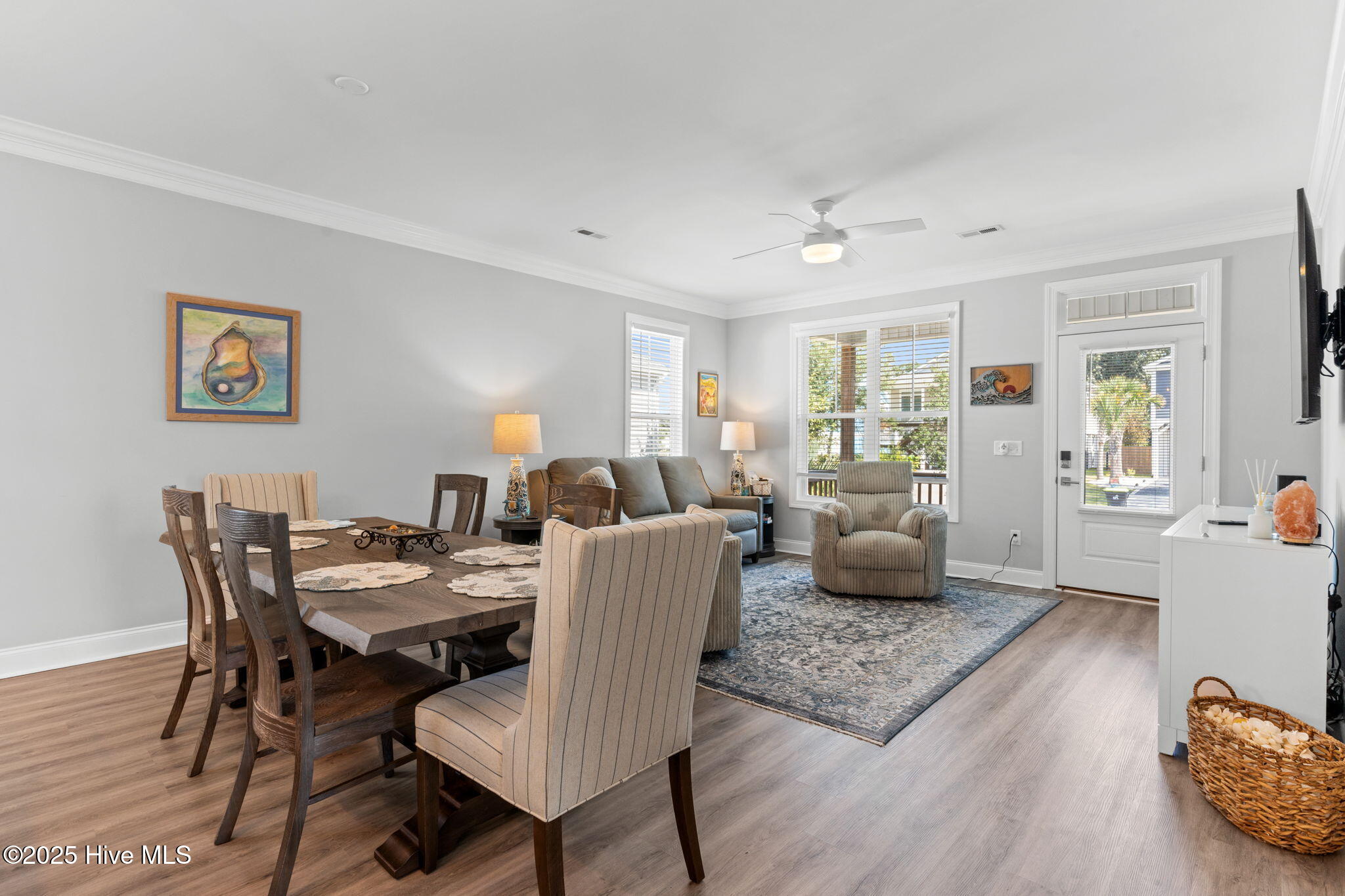 100535167 | Photo 49