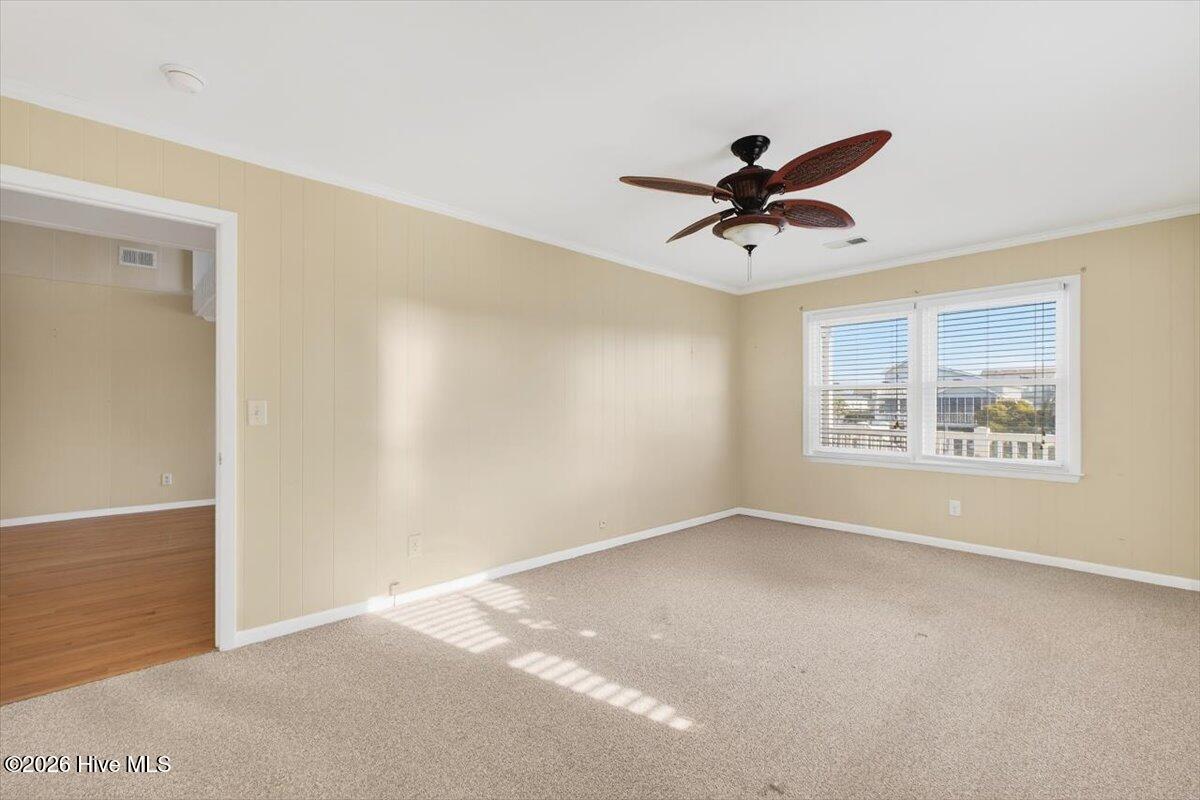 100548293 | Photo 26