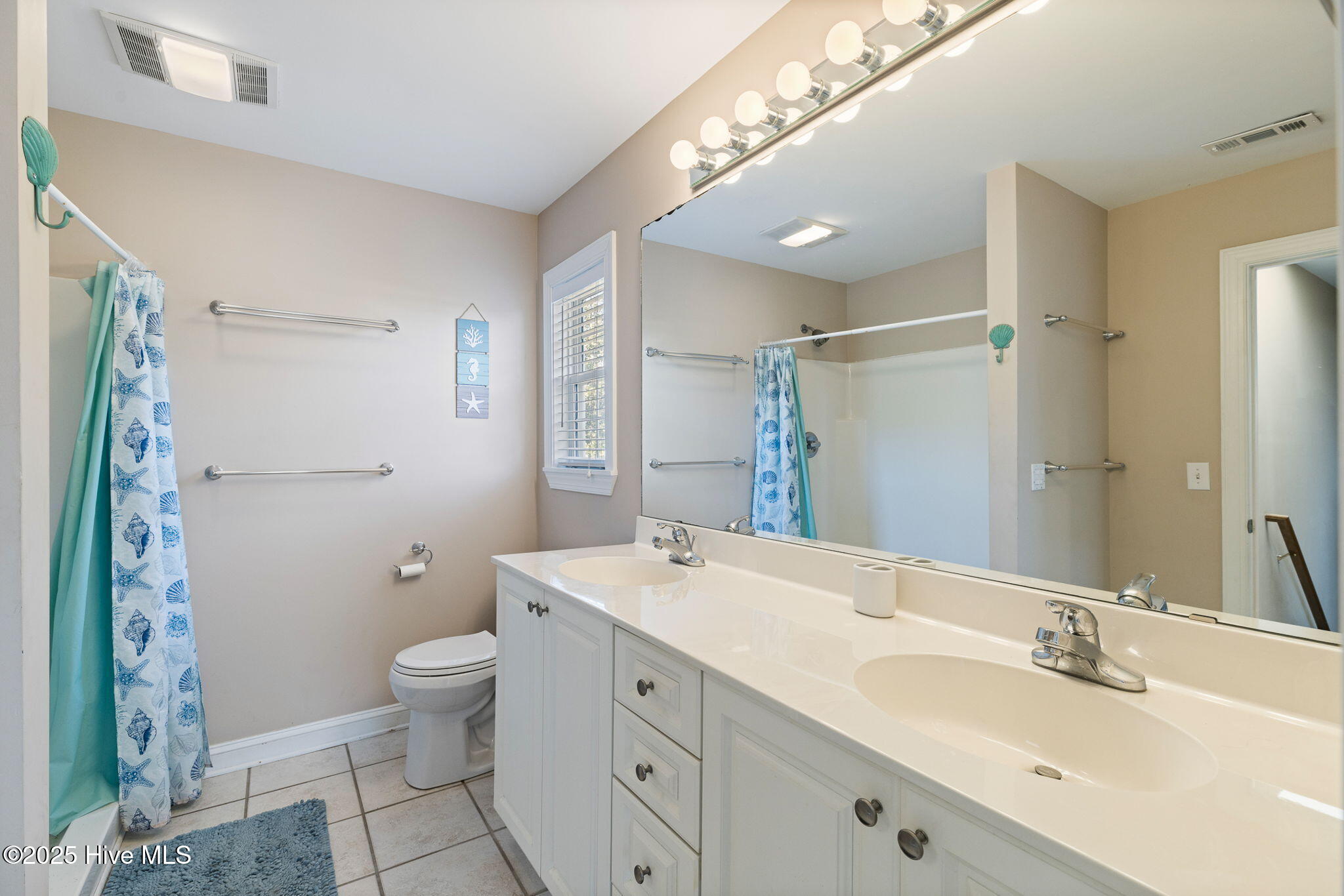 106 SE 44th Street, Oak Island, NC, 28465