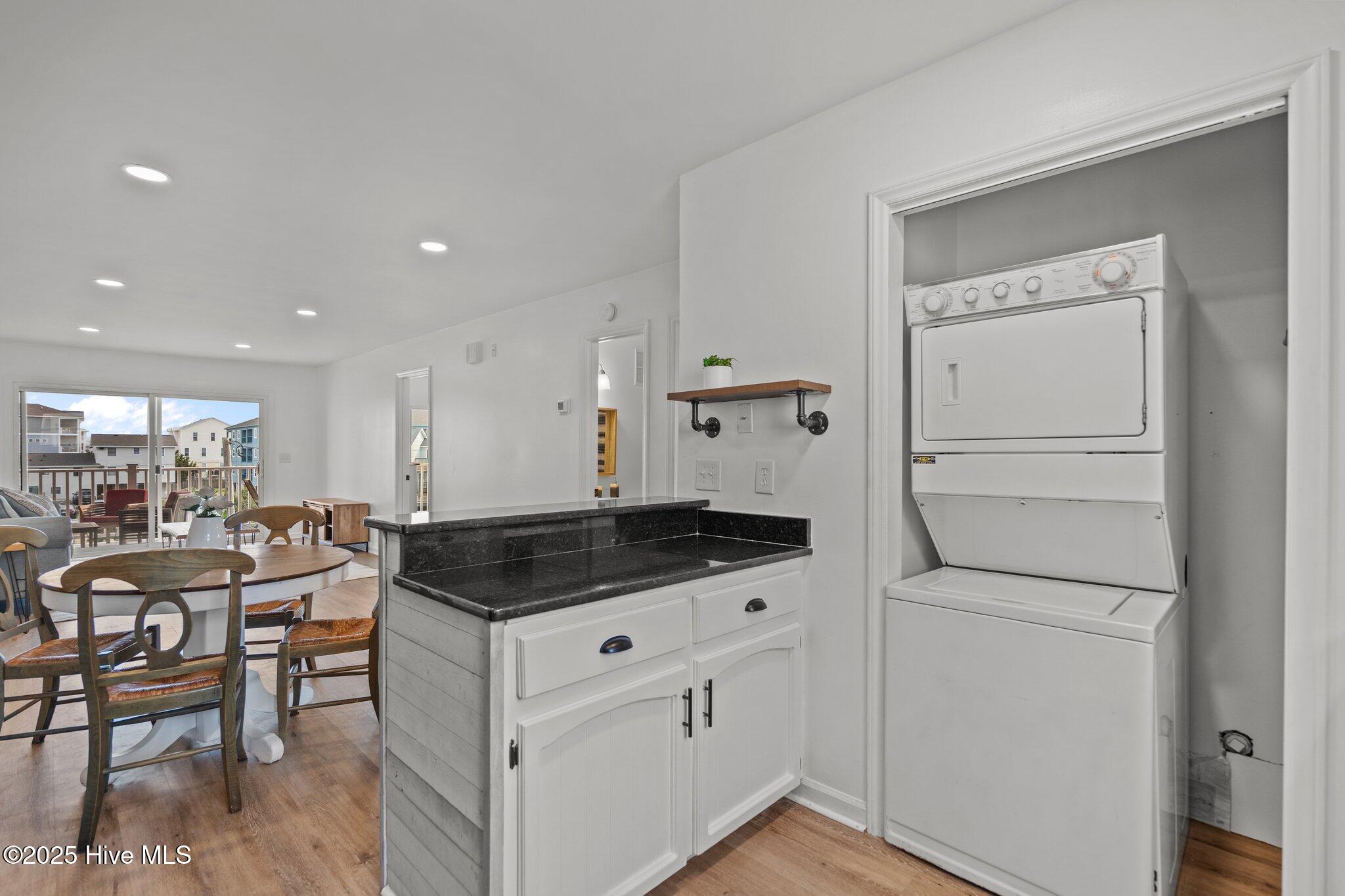 100509298 | Photo 17