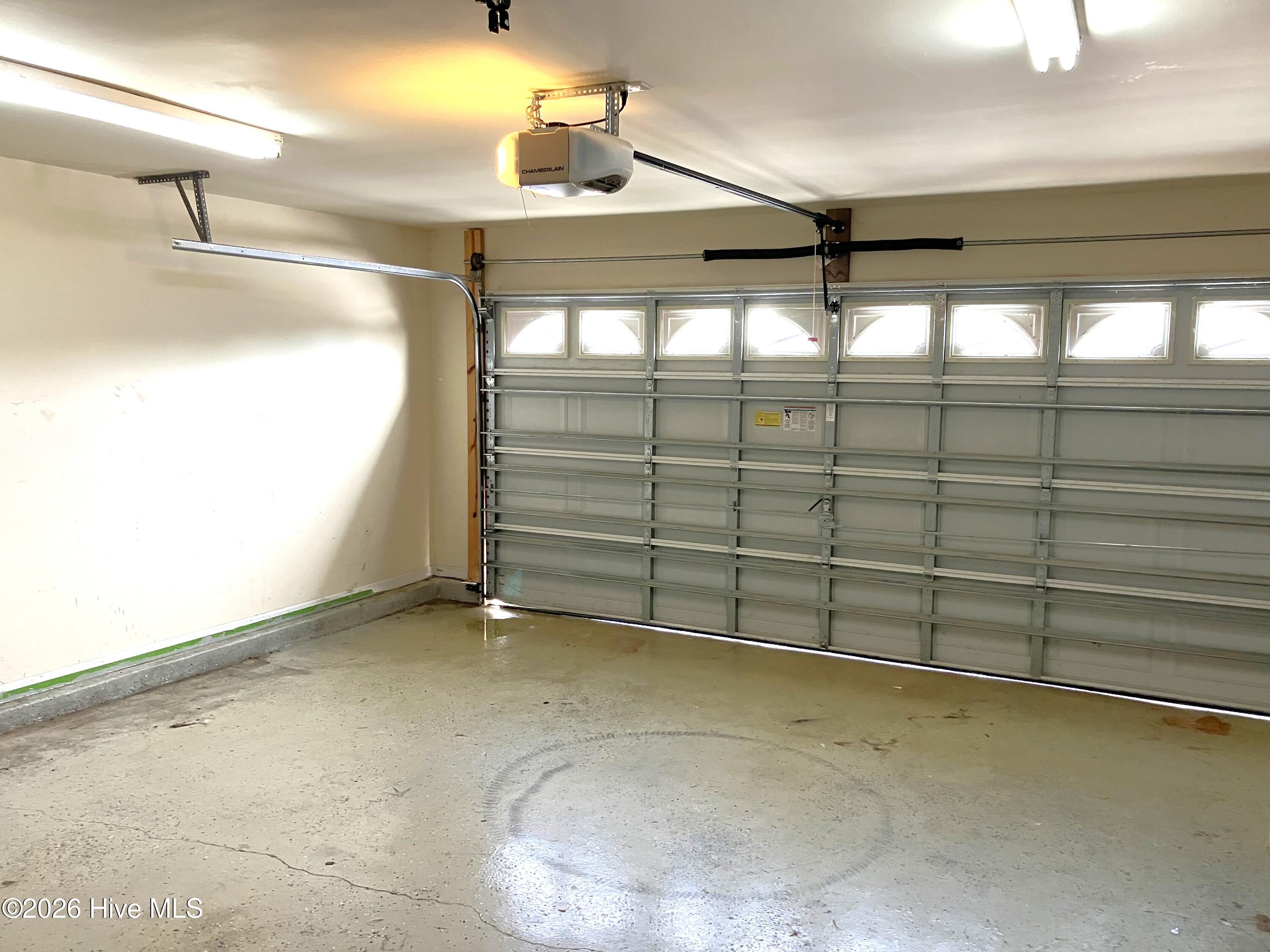 100550240 | Photo 27