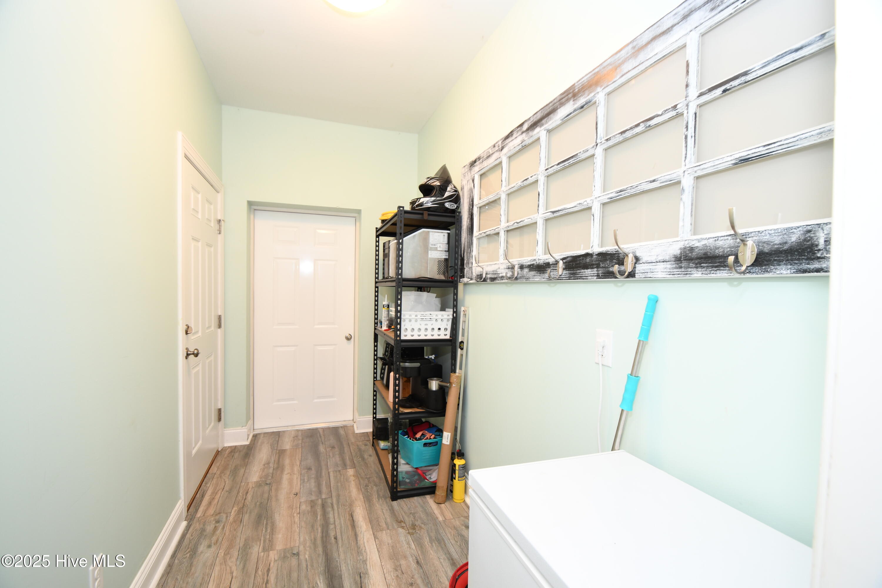 100537590 | Photo 14