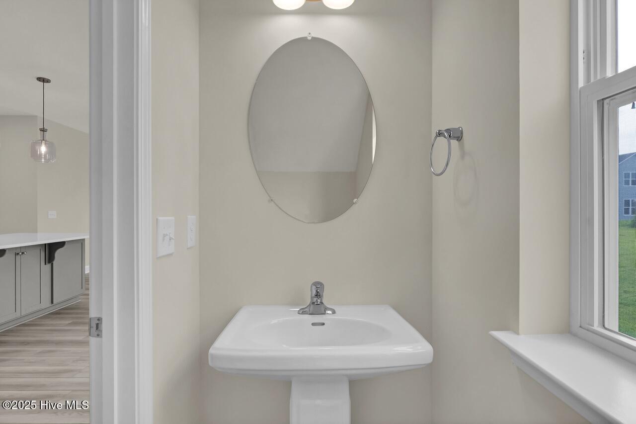 100543344 | Photo 10