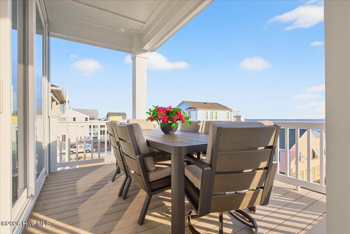 100543299 | Photo 69