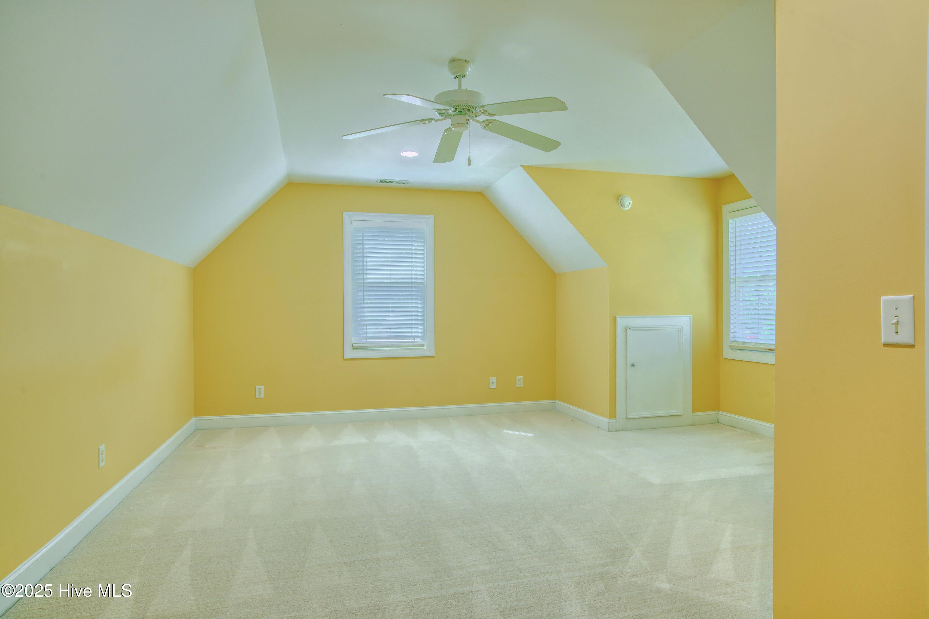 100515655 | Photo 34