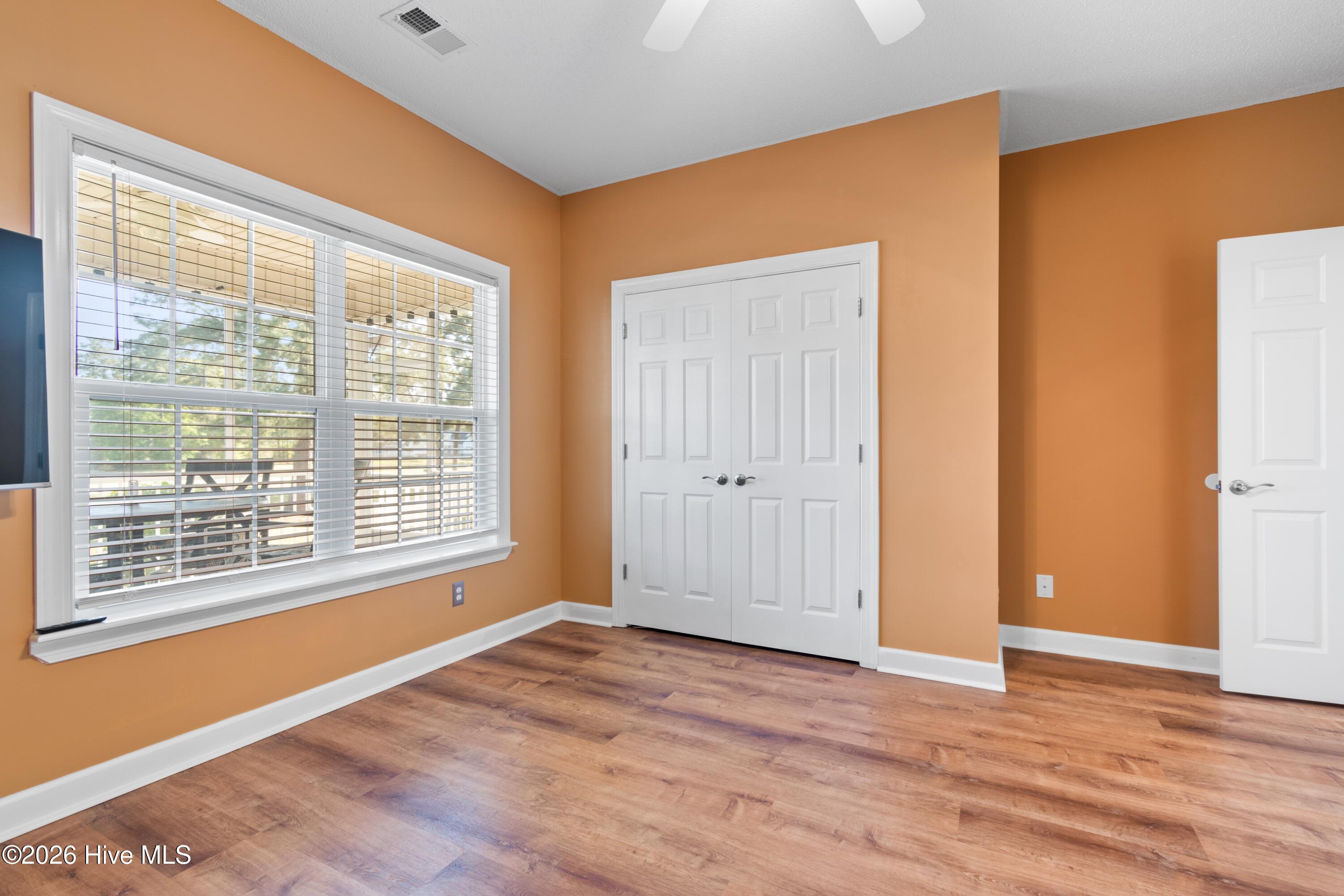 100564906 | Photo 36