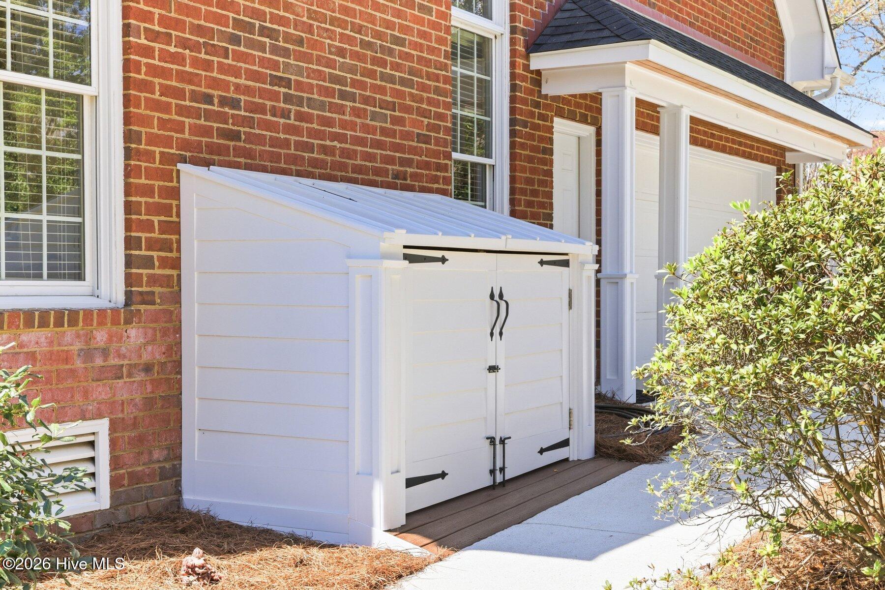 100562414 | Photo 66