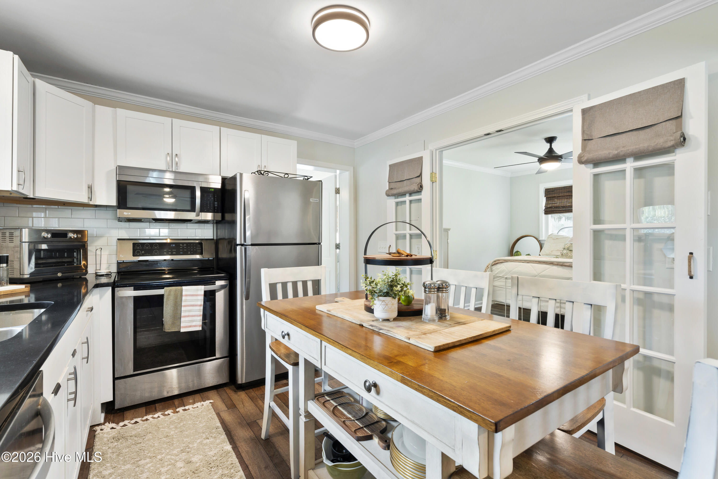 100555391 | Photo 15