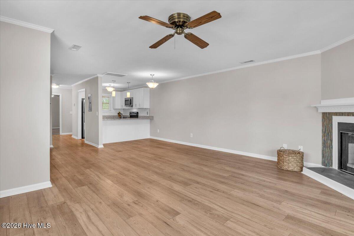 100568234 | Photo 10