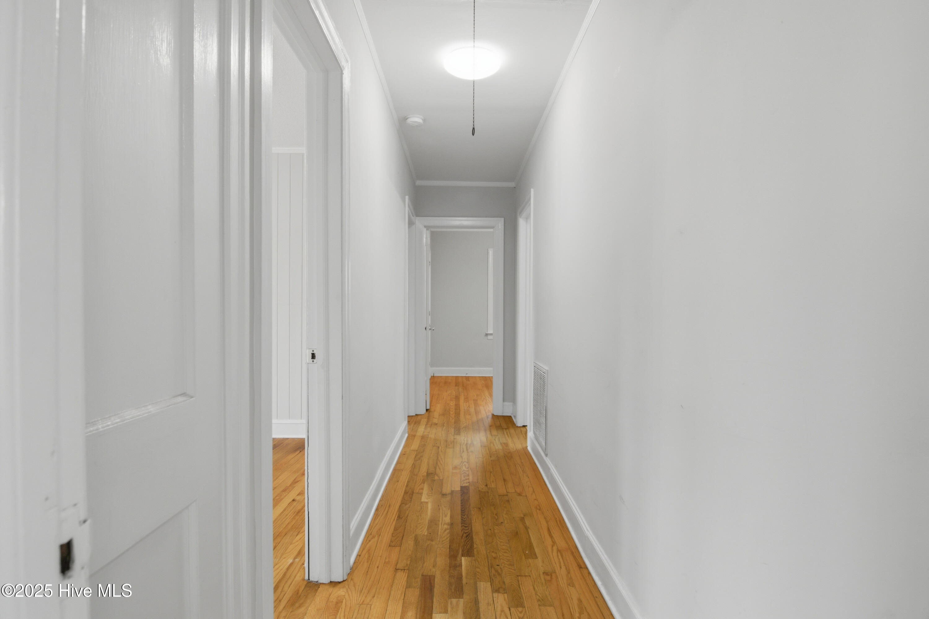 100544721 | Photo 19