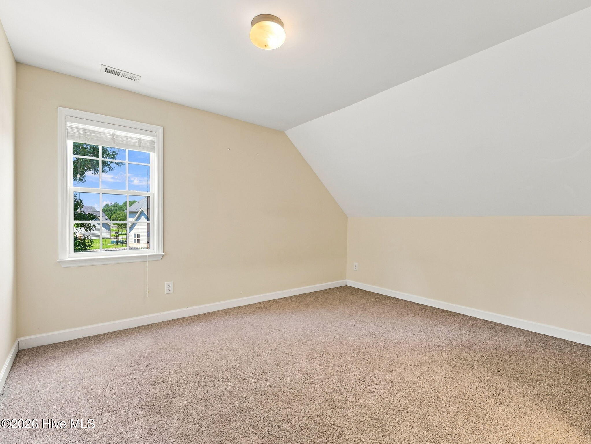 302 Squire Court,Maple Hill