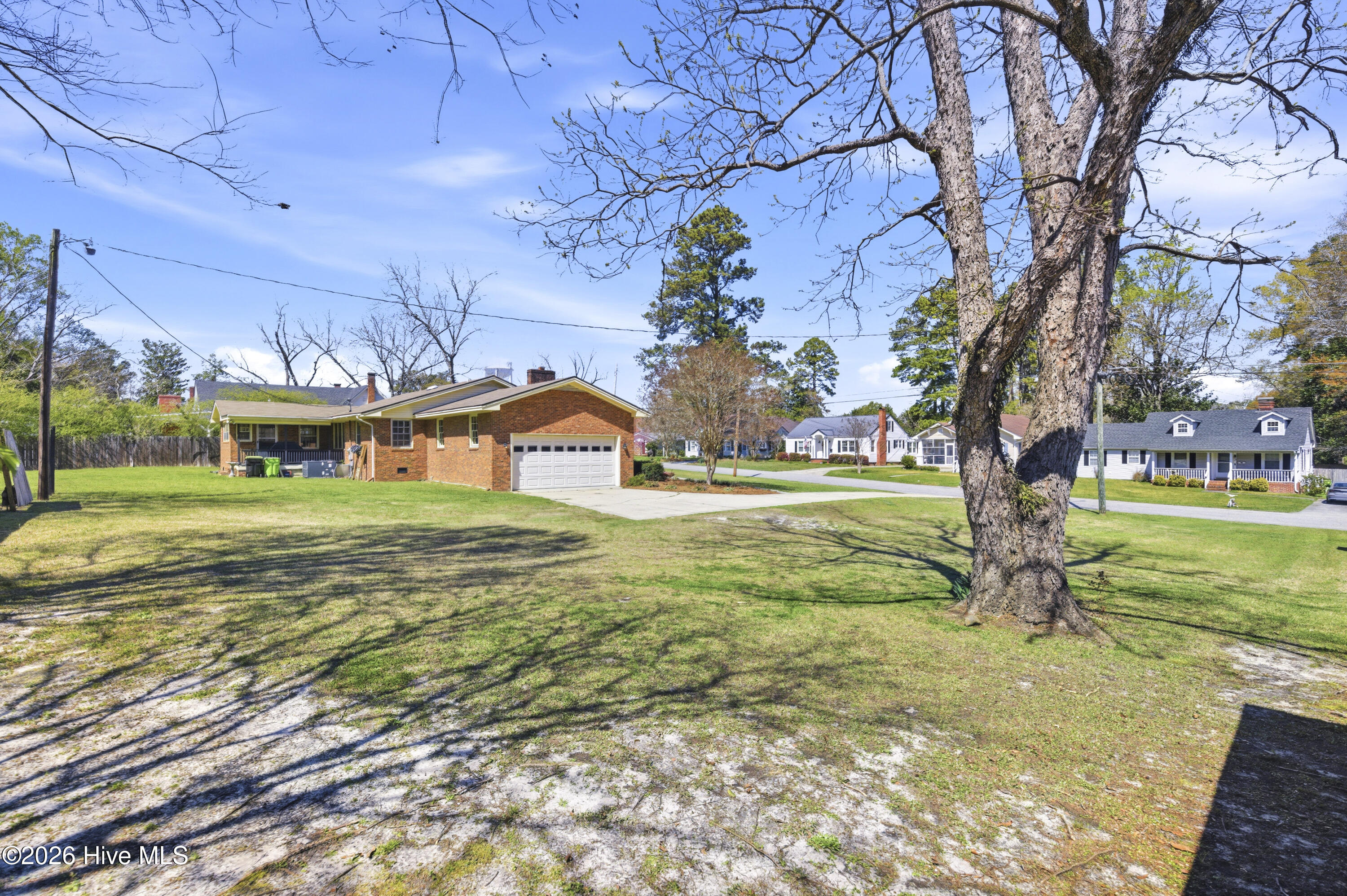 100561797 | Photo 15