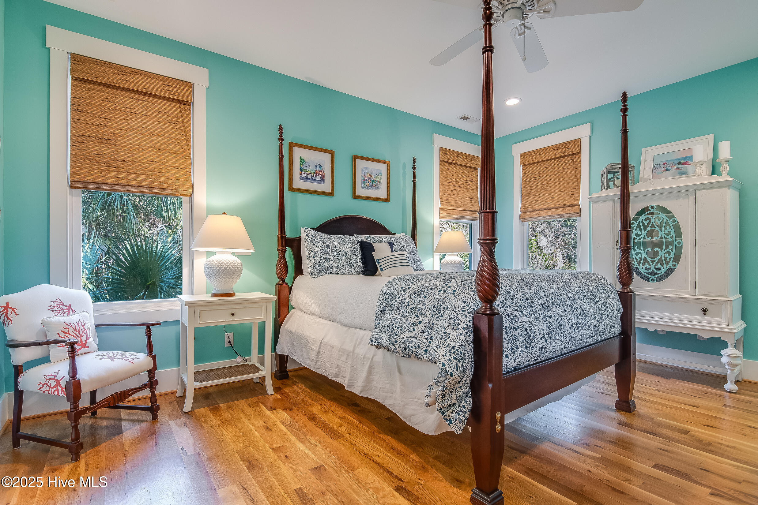 100545304 | Photo 16