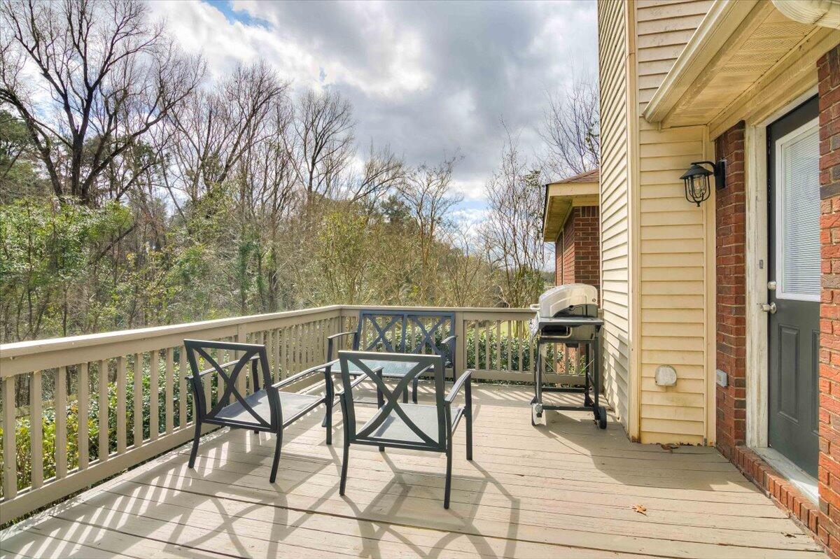 3901 Crest Drive