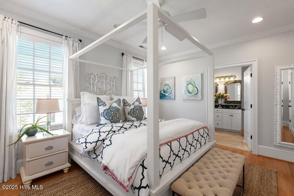 100523912 | Photo 45