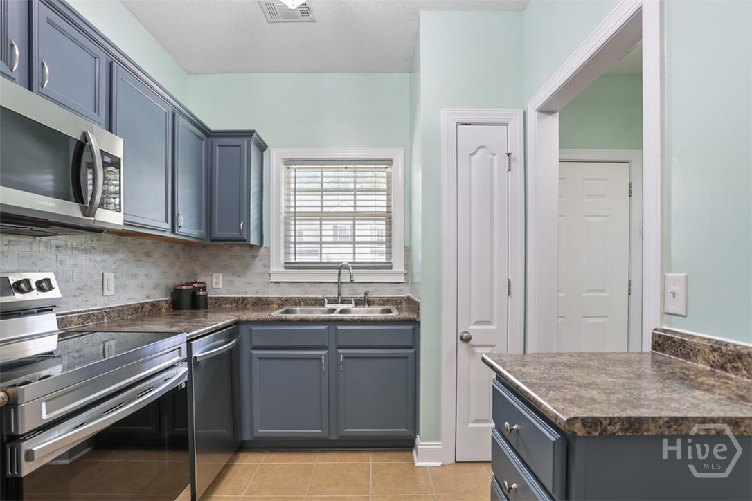 155 Barfield Way