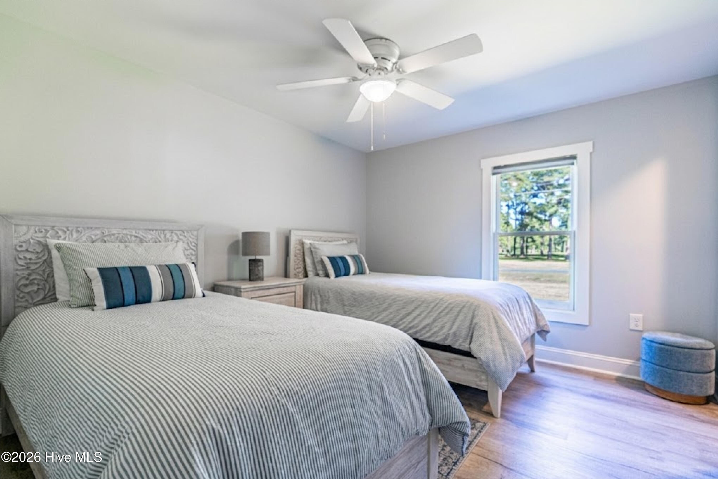 100563568 | Photo 33