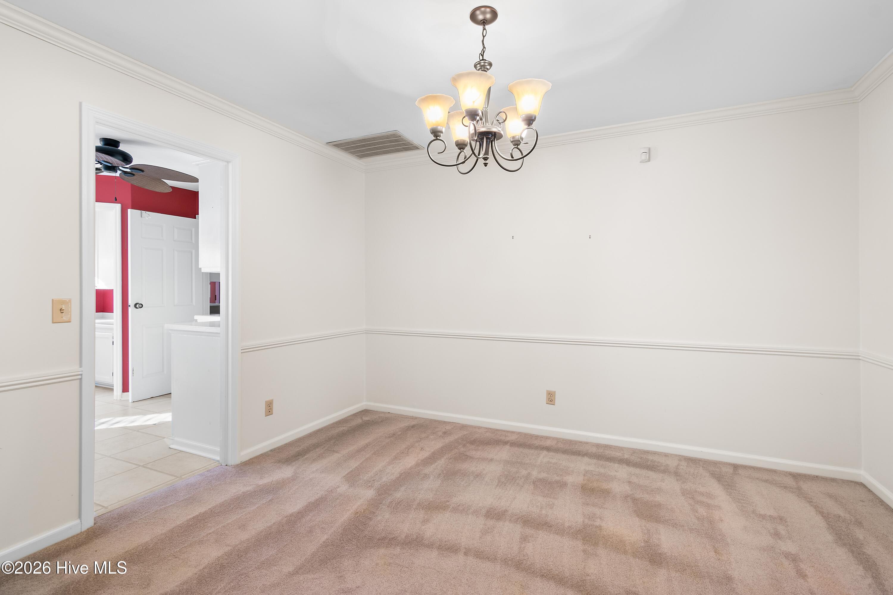 100549008 | Photo 18