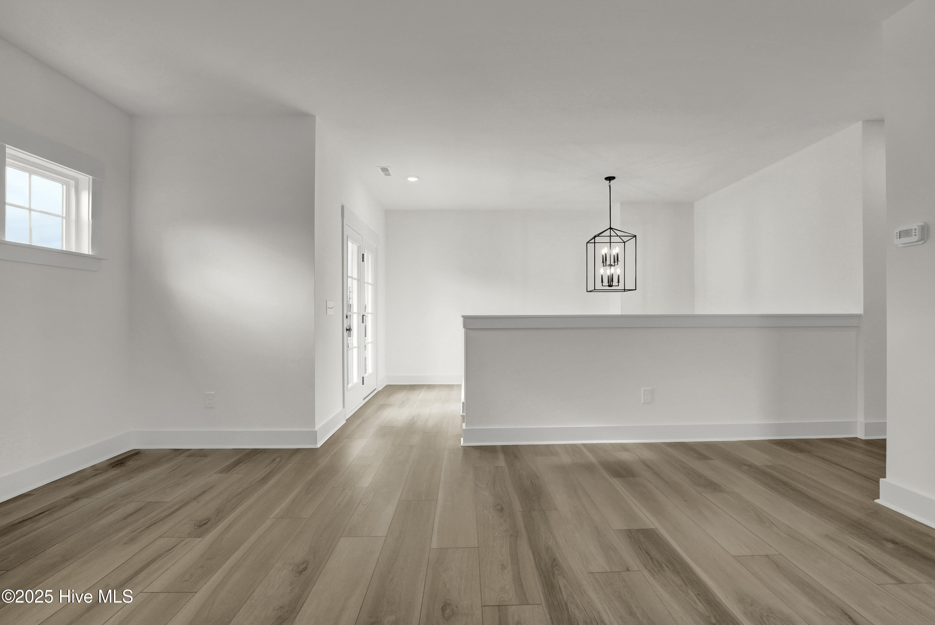 100519172 | Photo 16