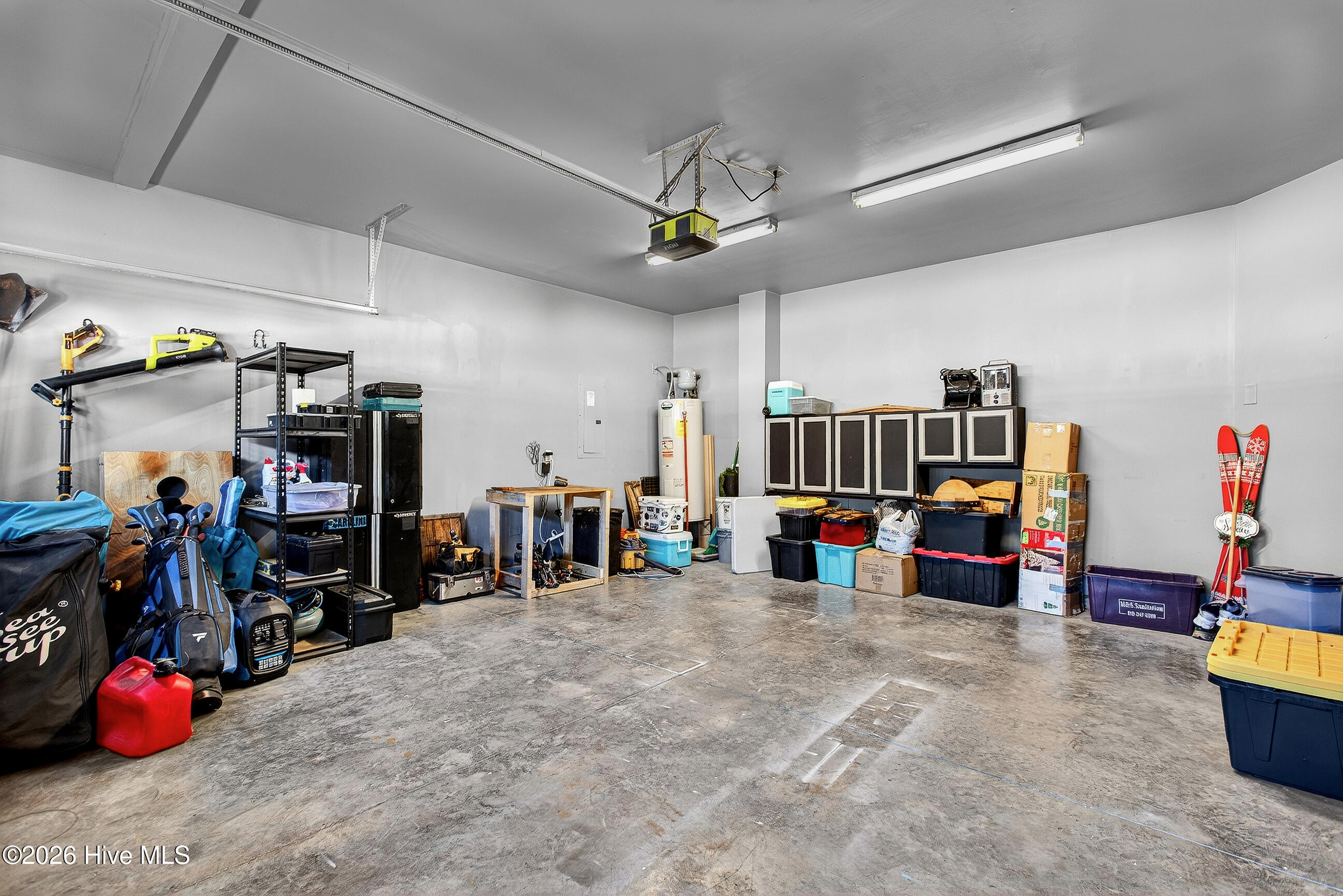 100548948 | Photo 31