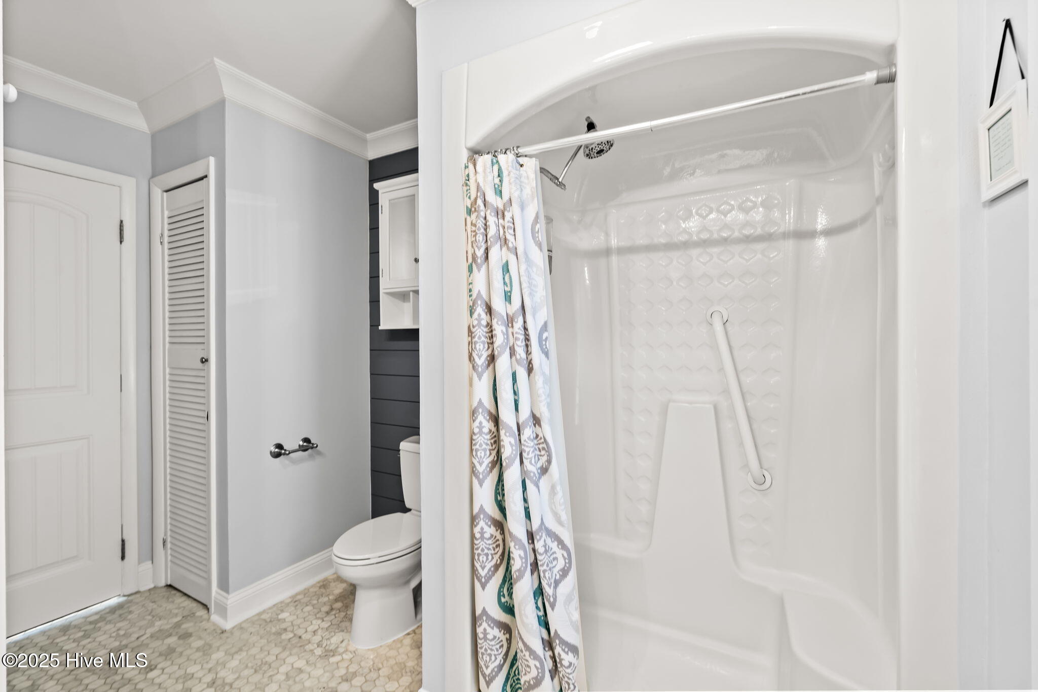 100542340 | Photo 18