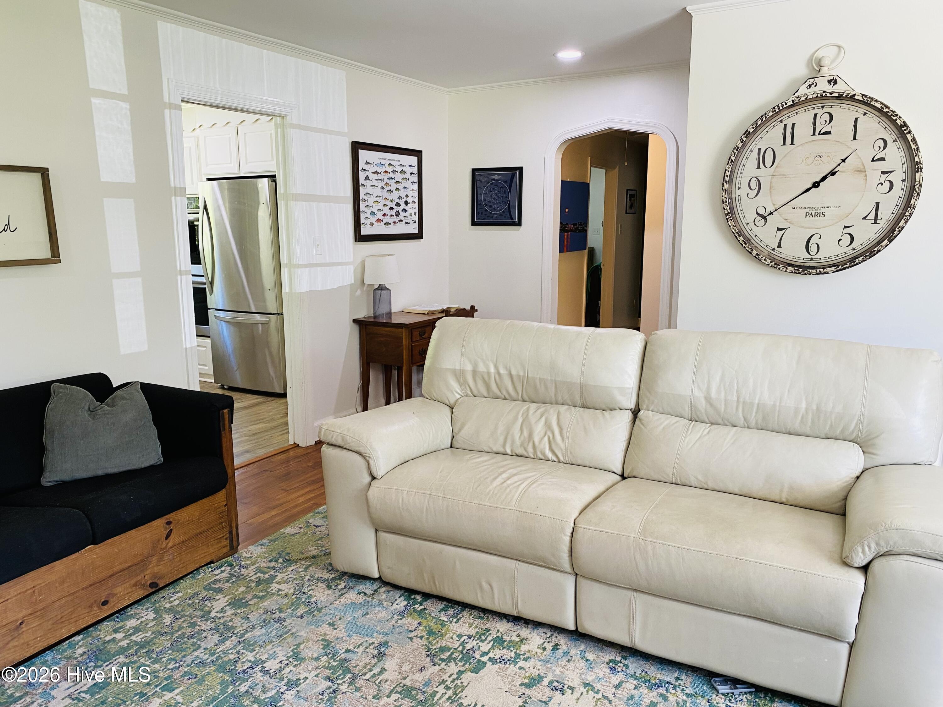 100569666 | Photo 23