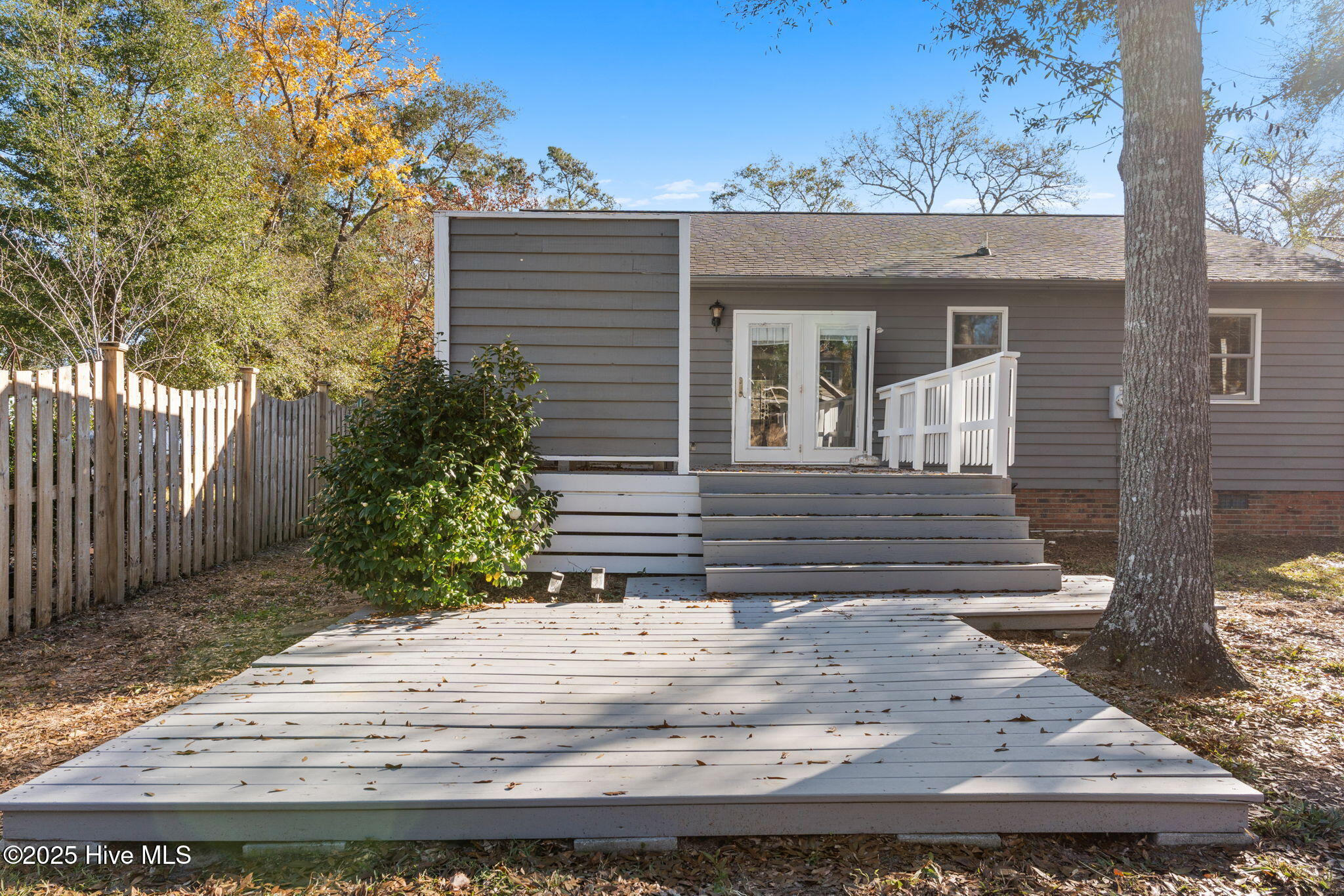 100543904 | Photo 39