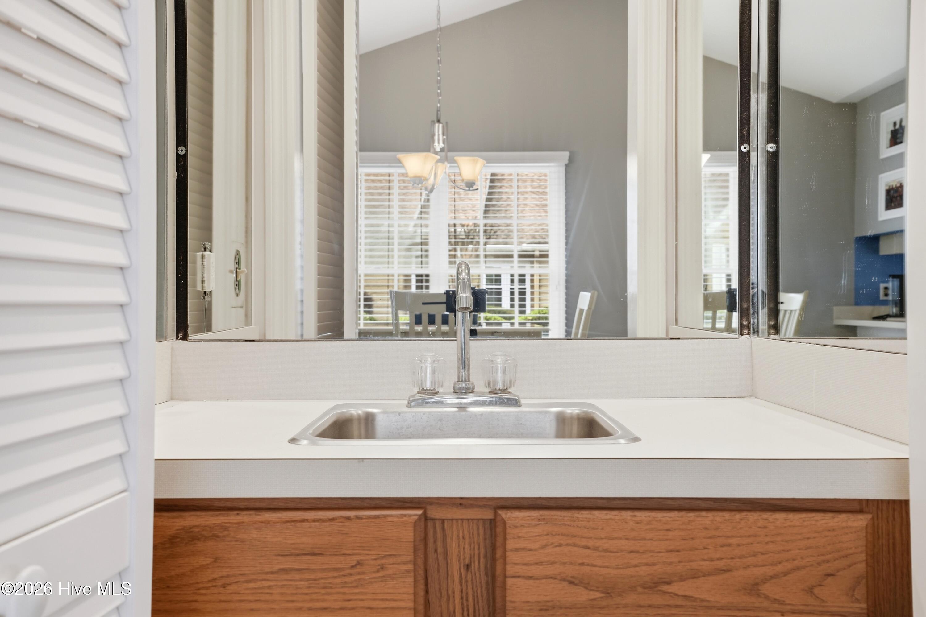 100556629 | Photo 17